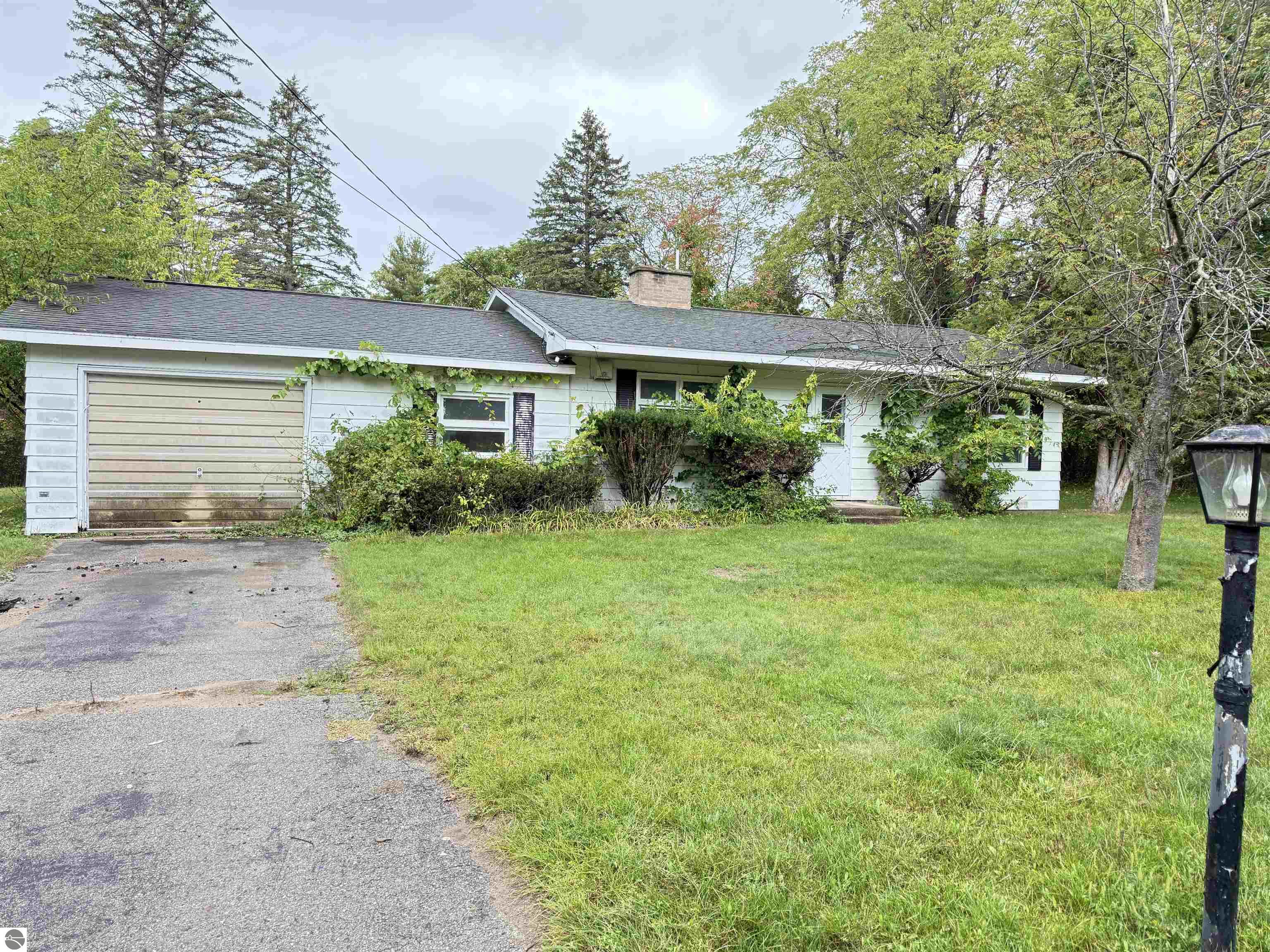 6868 Walker Street, Benzonia, MI 49616 — Photo 2