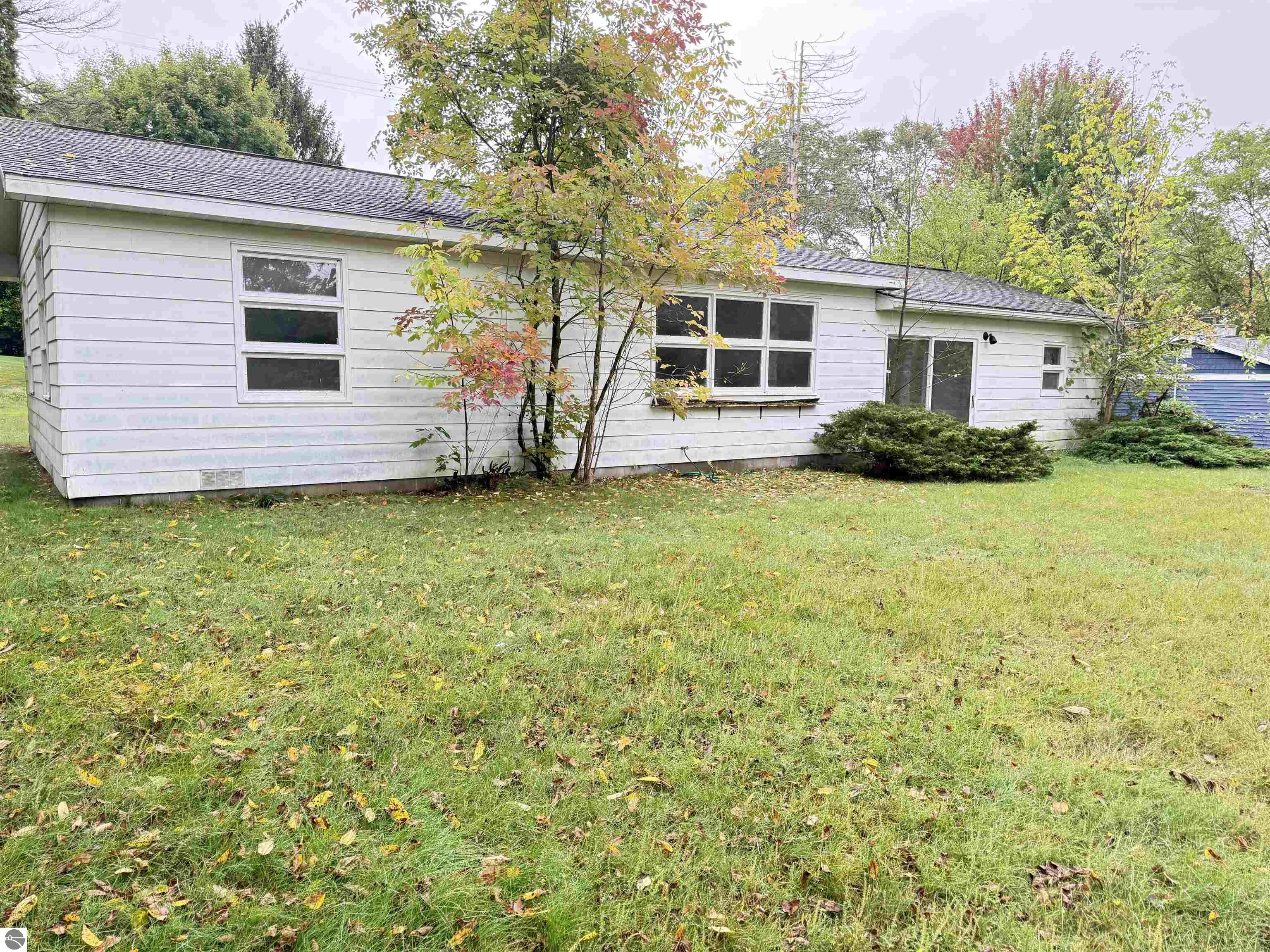 6868 Walker Street, Benzonia, MI 49616 — Photo 3