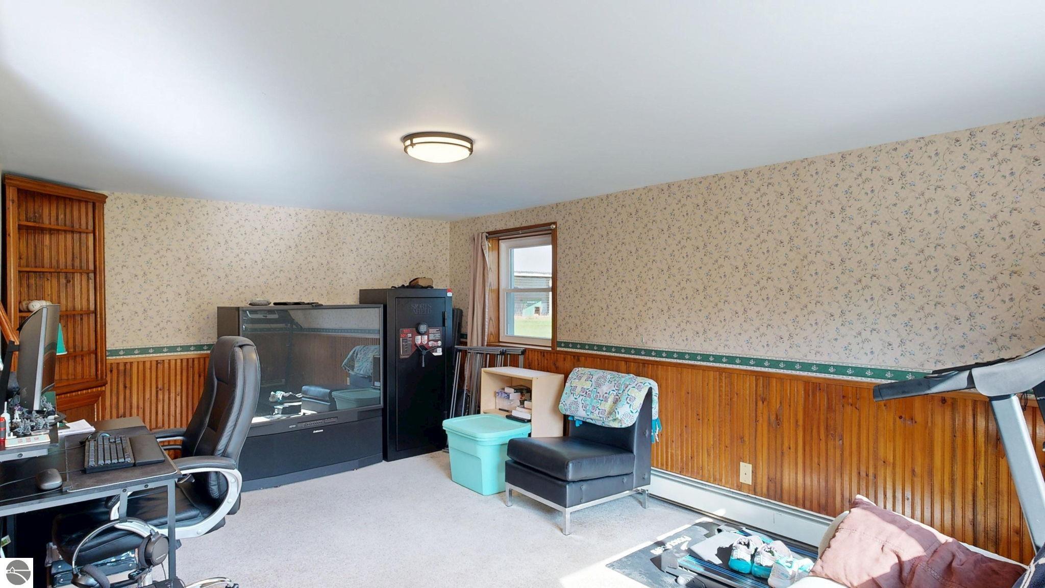 8757 Reiss Drive, Farwell, MI 48622 — Photo 11