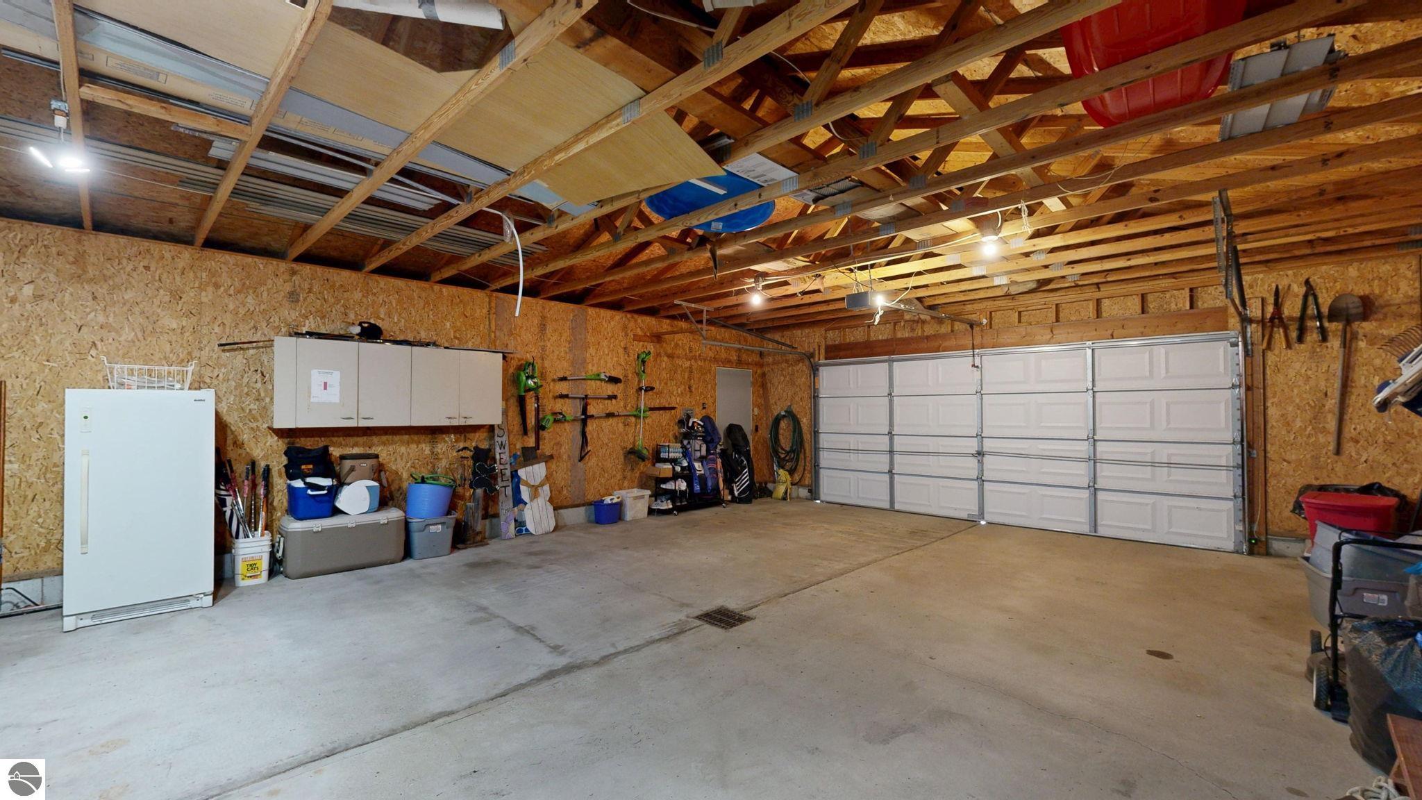 8757 Reiss Drive, Farwell, MI 48622 — Photo 34