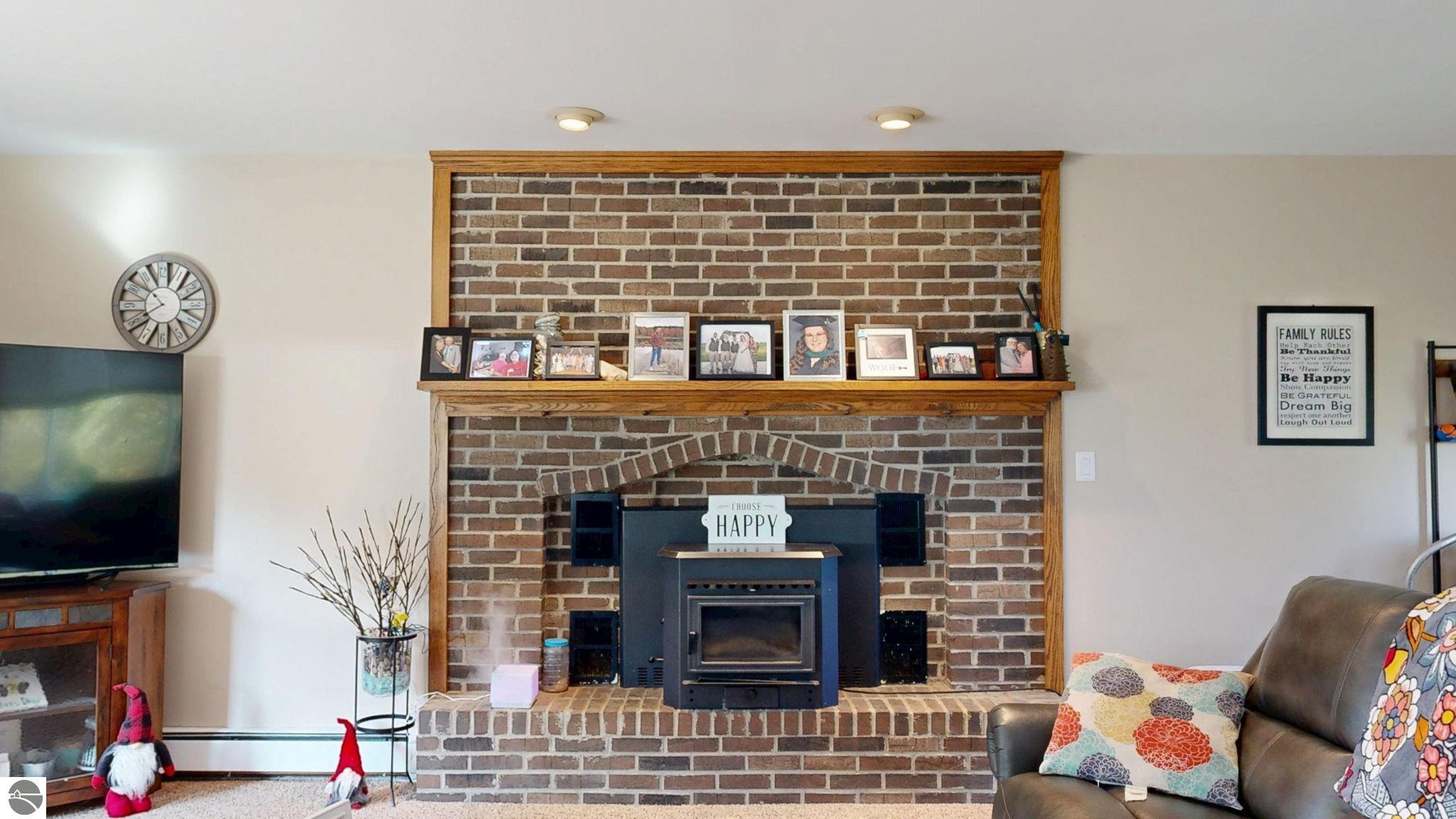 8757 Reiss Drive, Farwell, MI 48622 — Photo 6