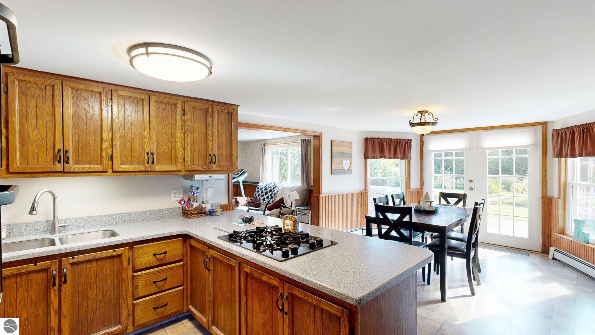 8757 Reiss Drive, Farwell, MI 48622 — Photo 7