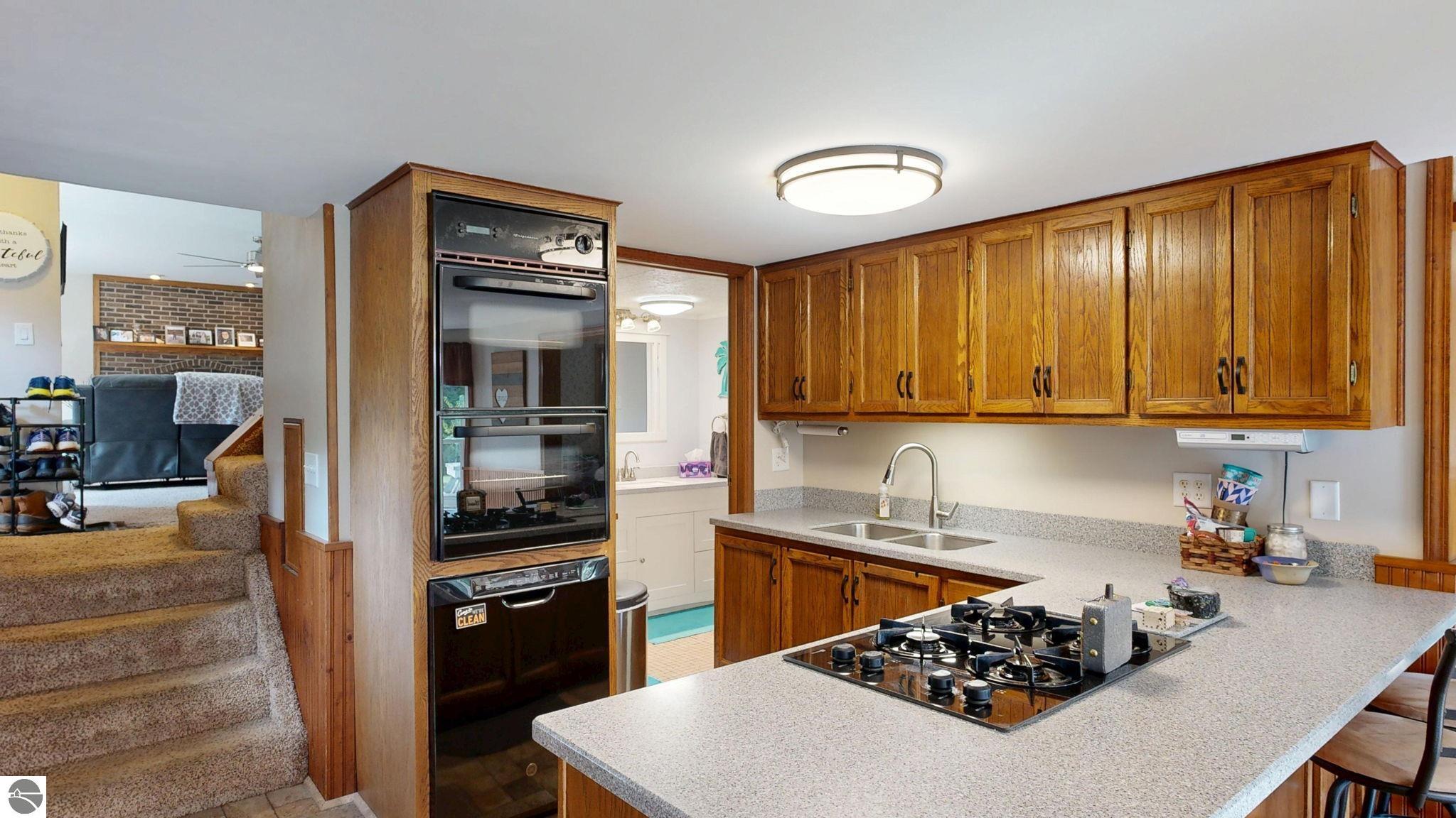 8757 Reiss Drive, Farwell, MI 48622 — Photo 9