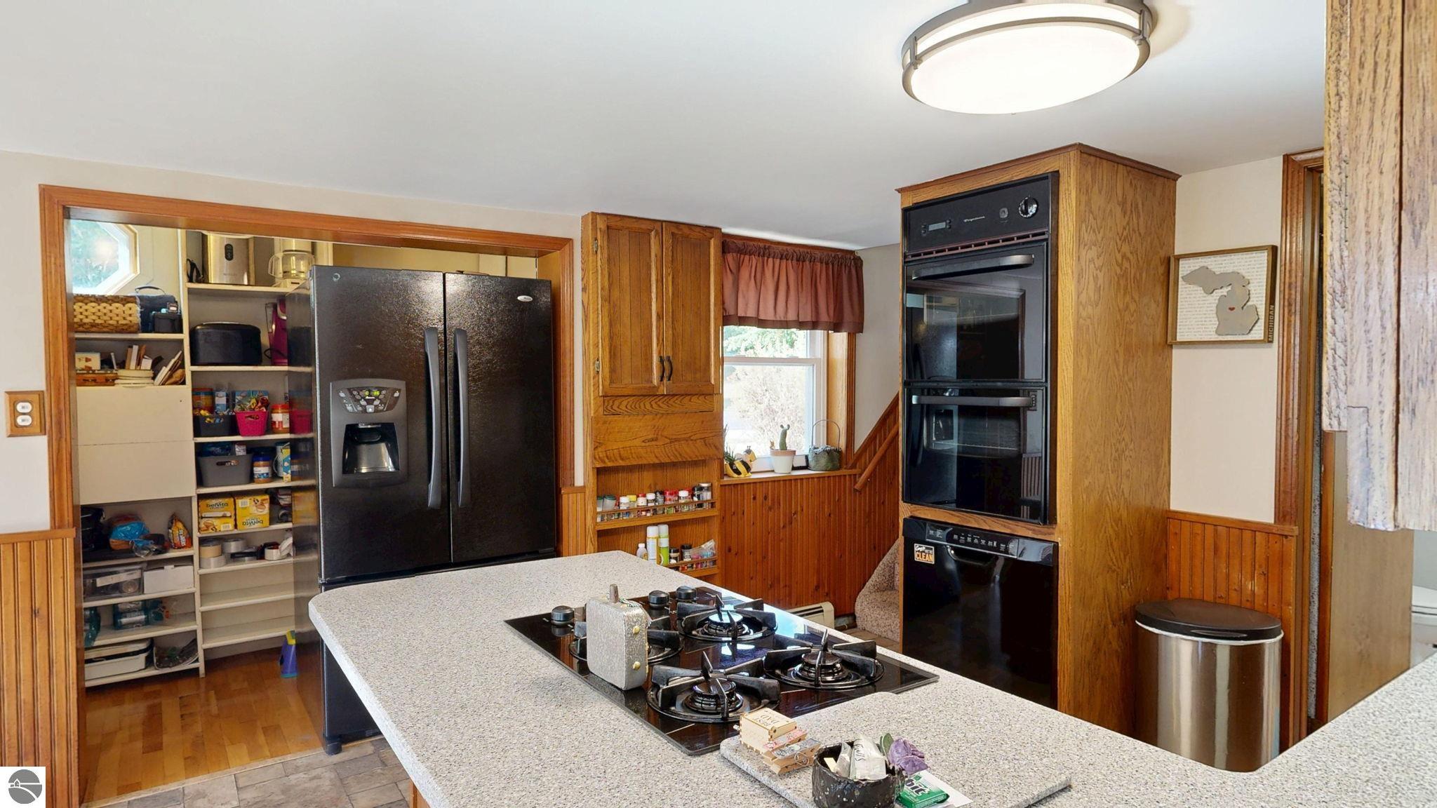 8757 Reiss Drive, Farwell, MI 48622 — Photo 10