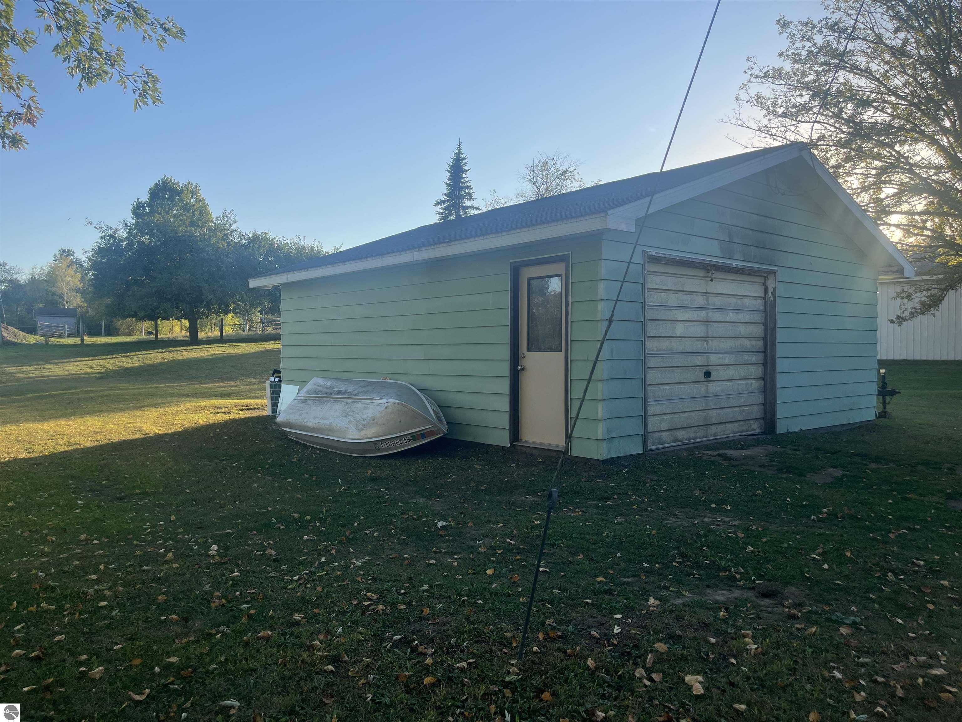 1053 Radov Road, Gladwin, MI 48624 — Photo 26