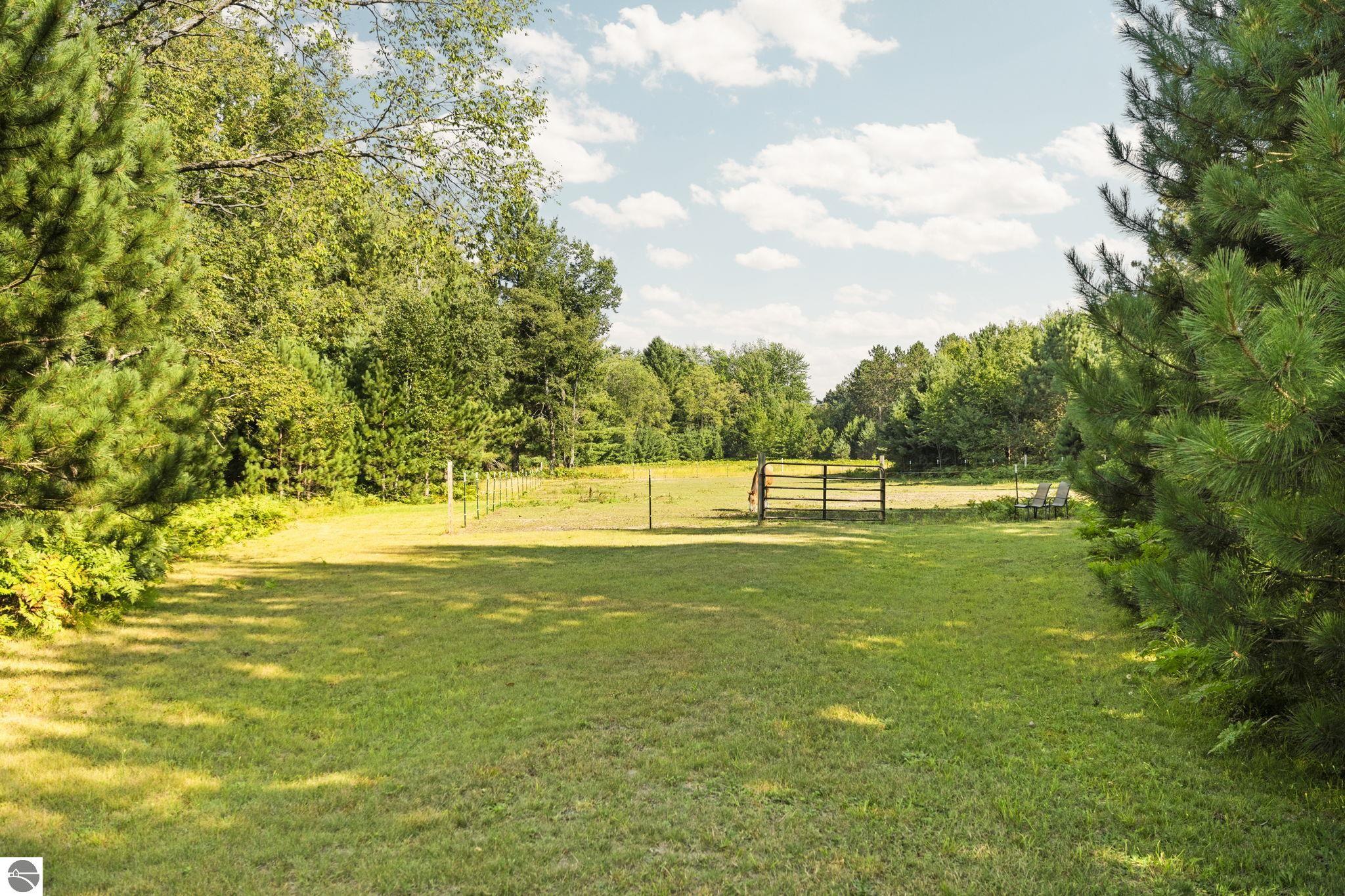 6061 Hodge Road, Kingsley, MI 49649 — Photo 80