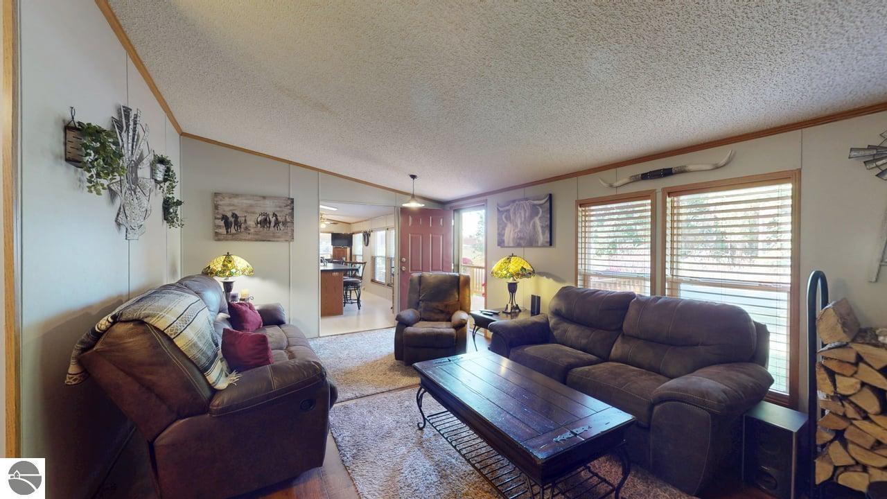 1110 Hemlock Street, Clare, MI 48617 — Photo 13