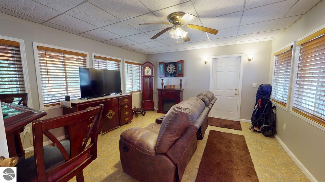 1110 Hemlock Street, Clare, MI 48617 — Photo 19