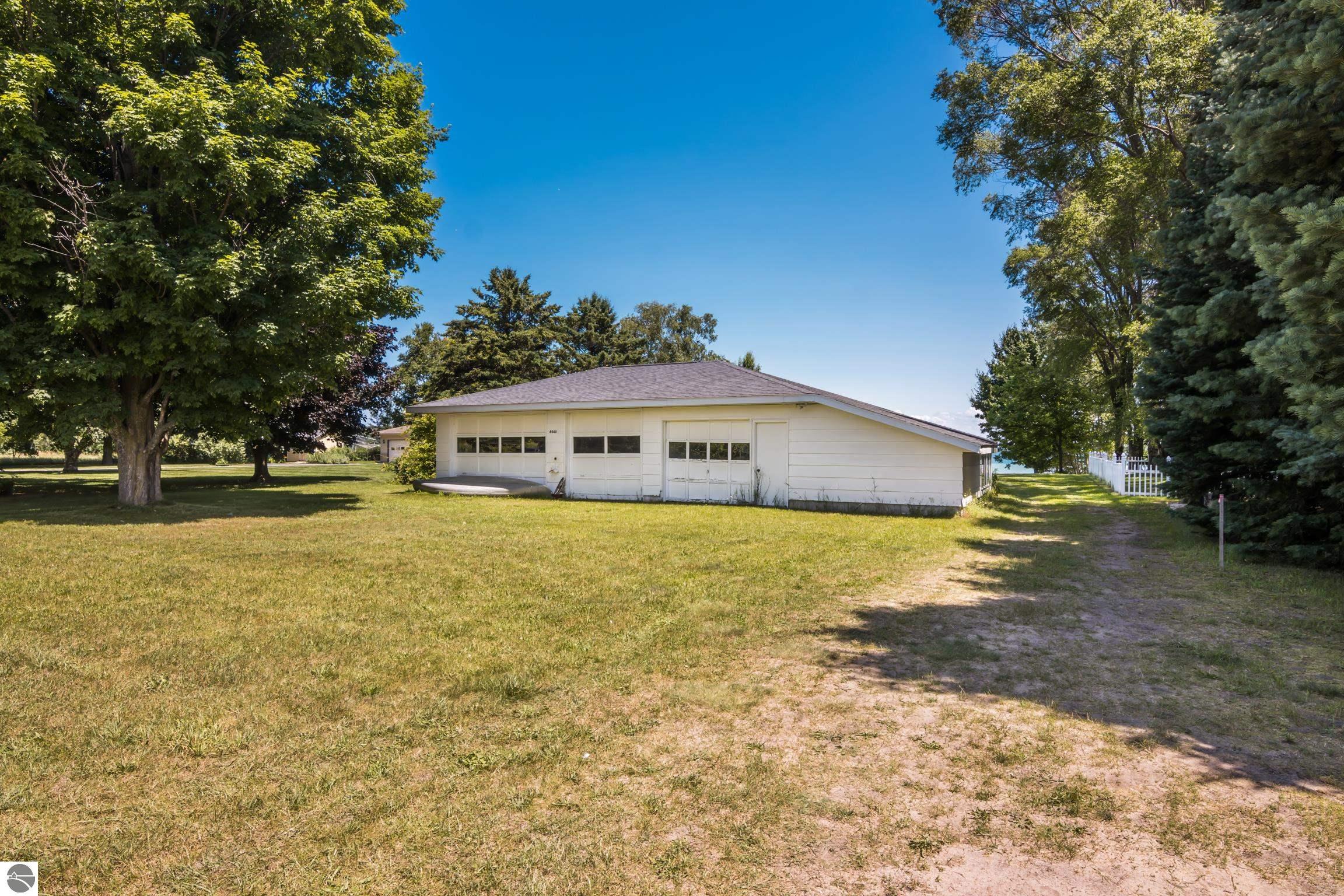 Click to enlarge photo