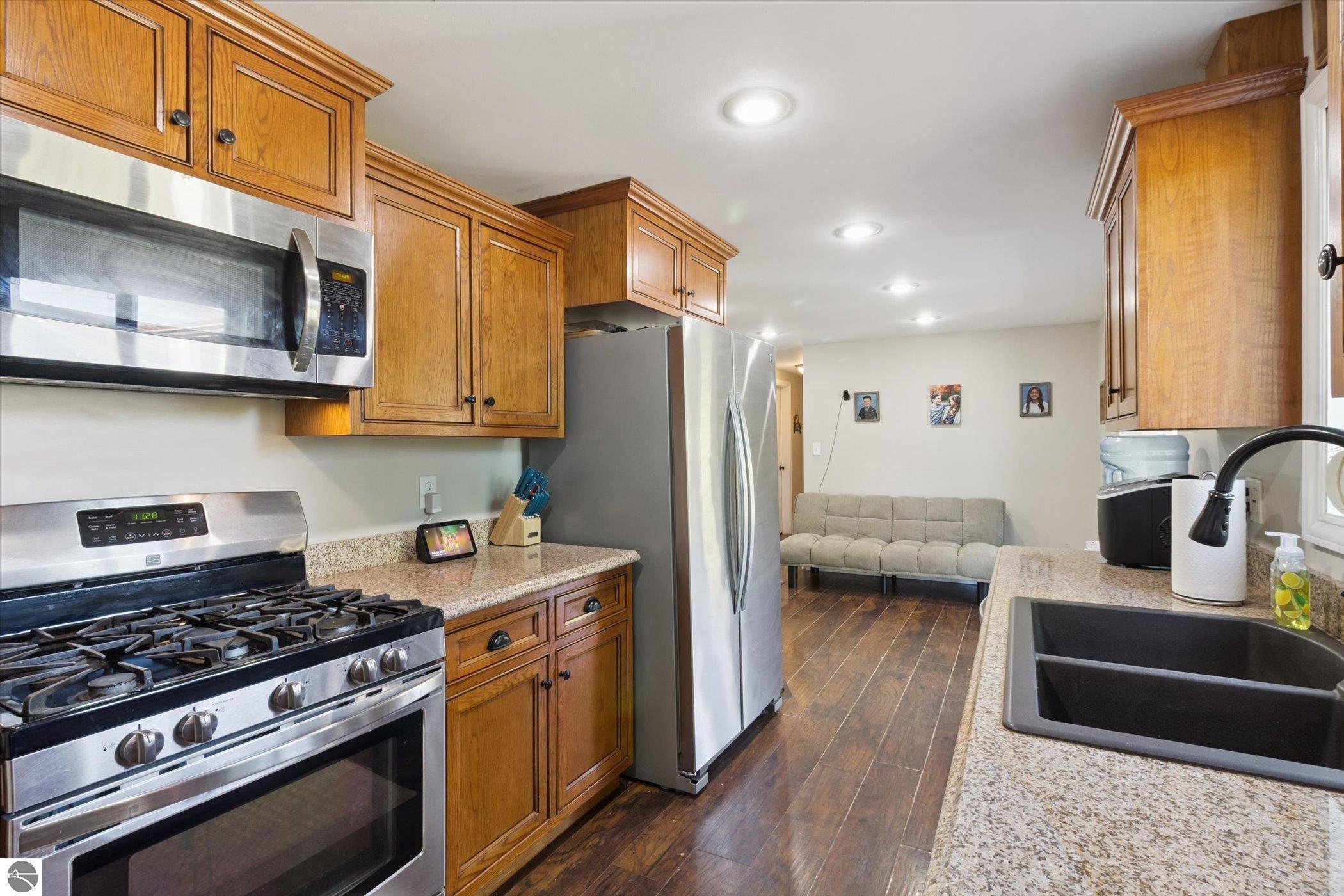 10310 W Lincoln Road, Riverdale, MI 48877 — Photo 9