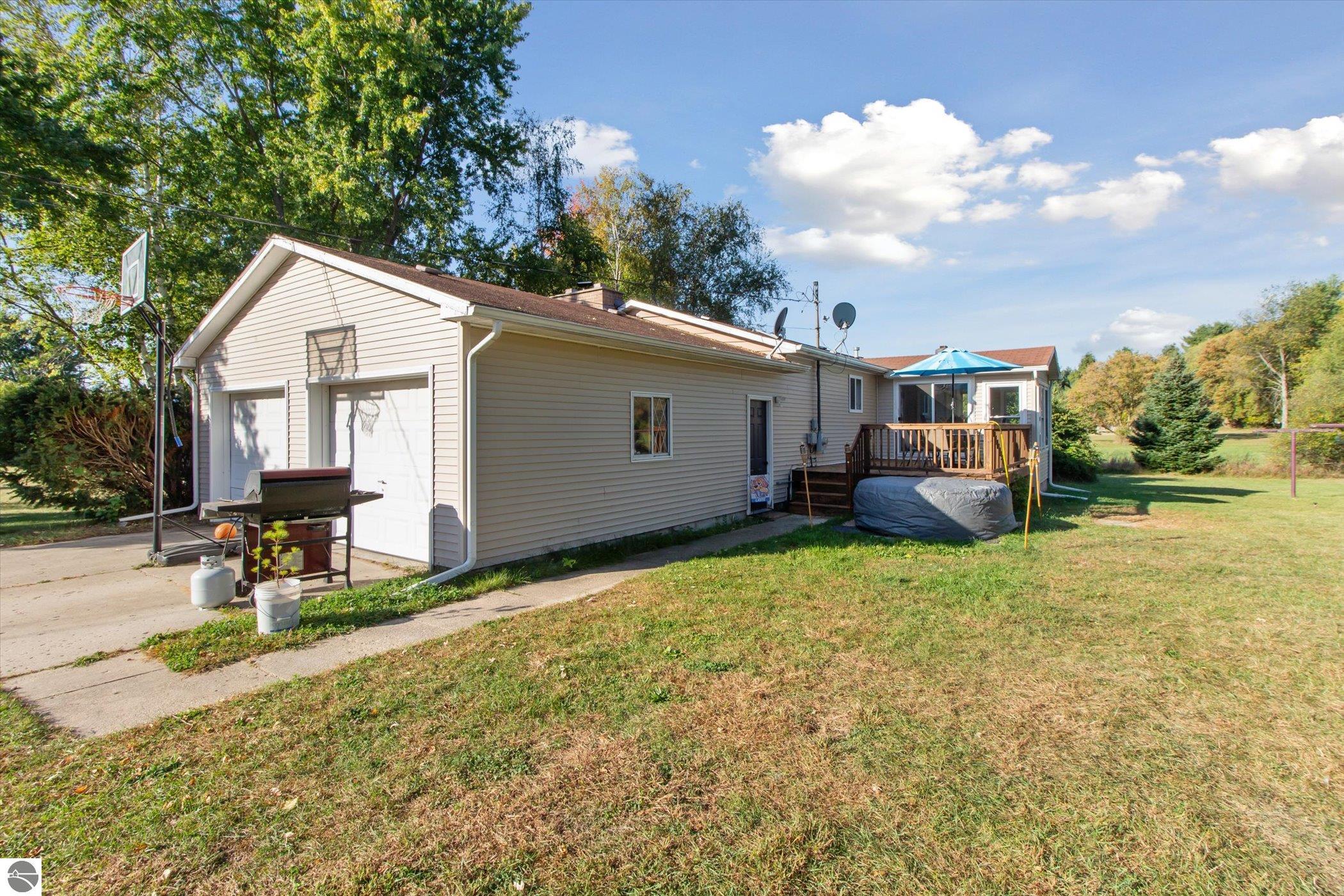 10310 W Lincoln Road, Riverdale, MI 48877 — Photo 47
