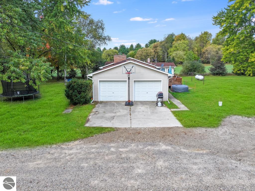 10310 W Lincoln Road, Riverdale, MI 48877 — Photo 59