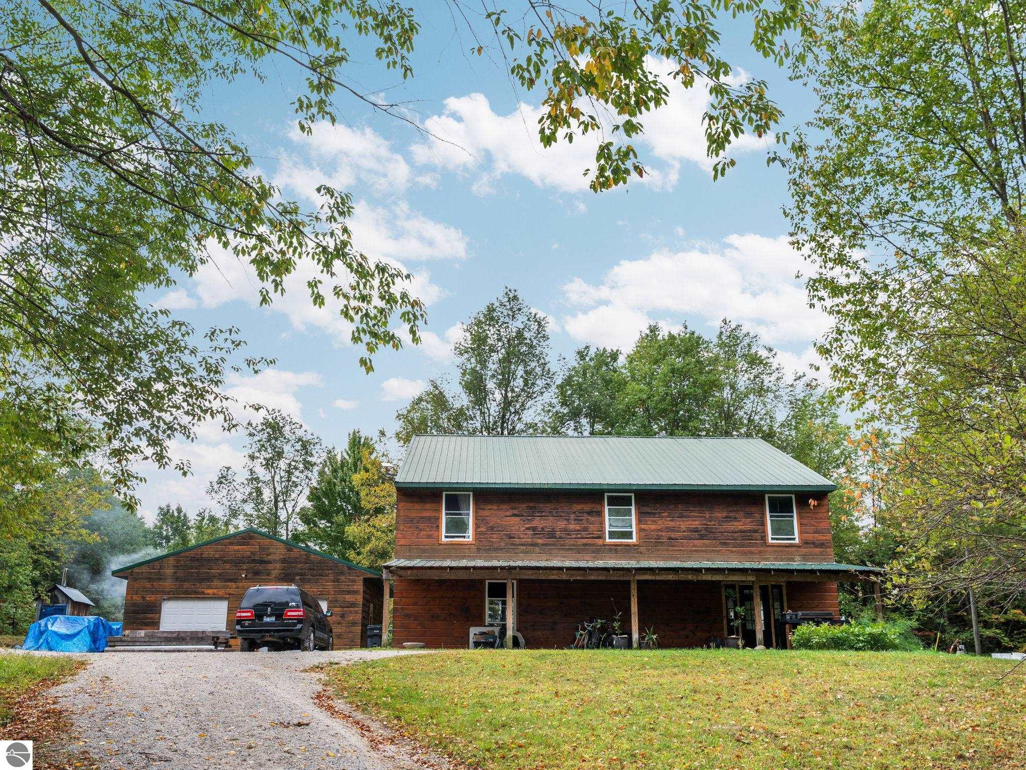 3714 N 19 Road, Mesick, MI 49668 — front exterior
