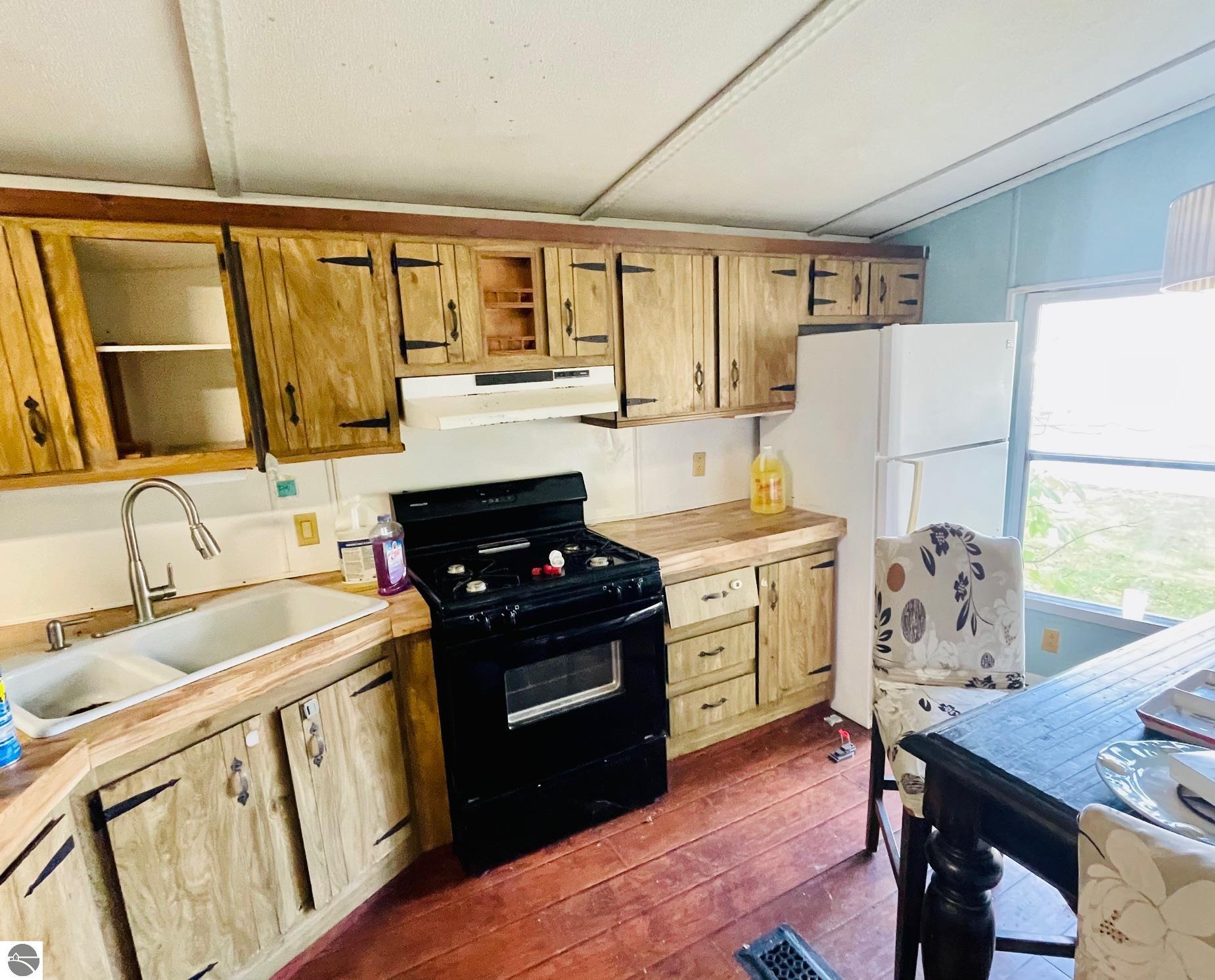 2537 Chestnut, Central Lake, MI 49622 — Photo 7