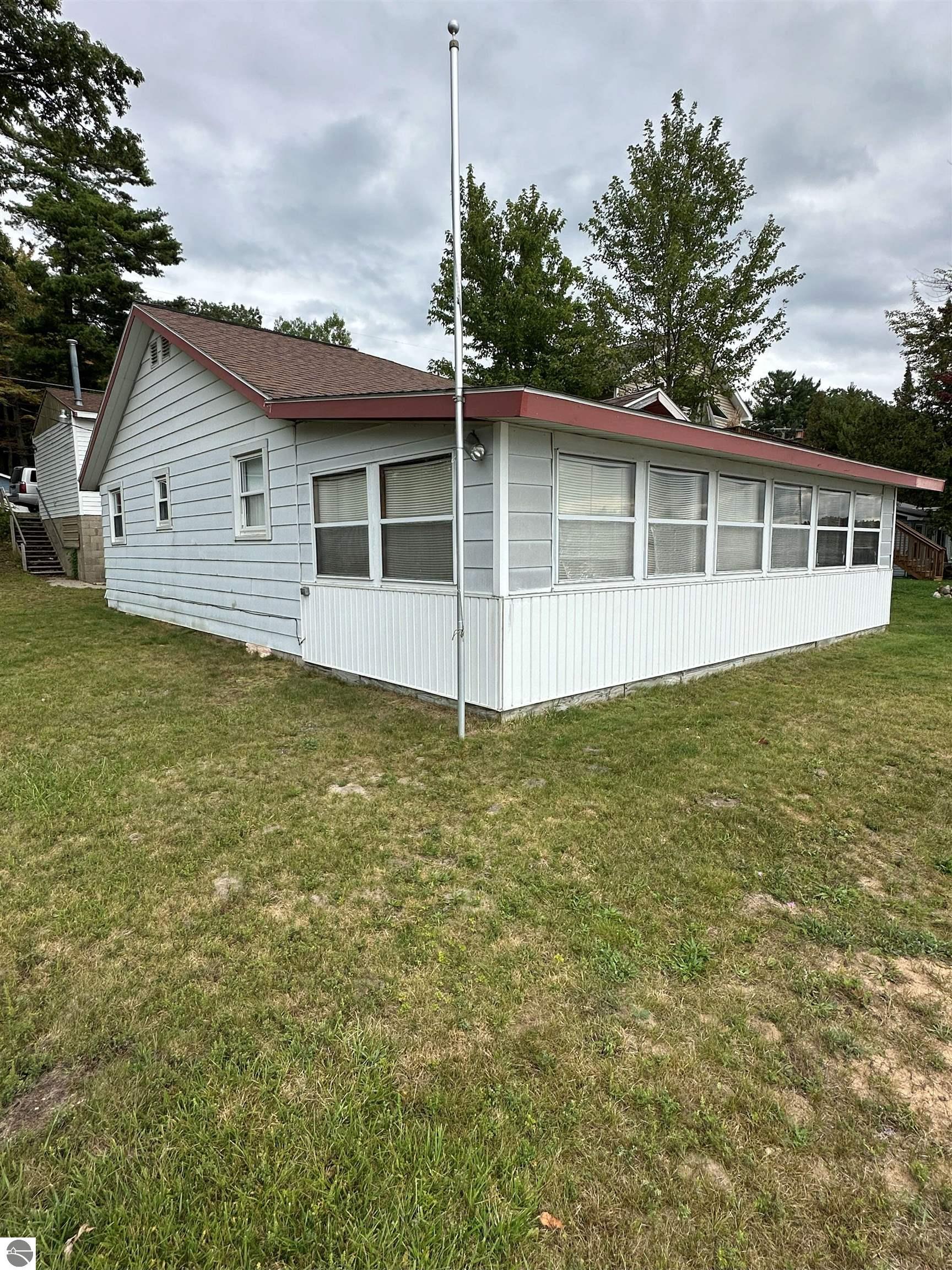 11782 E State Street, Fife Lake, MI 49633 — Photo 2