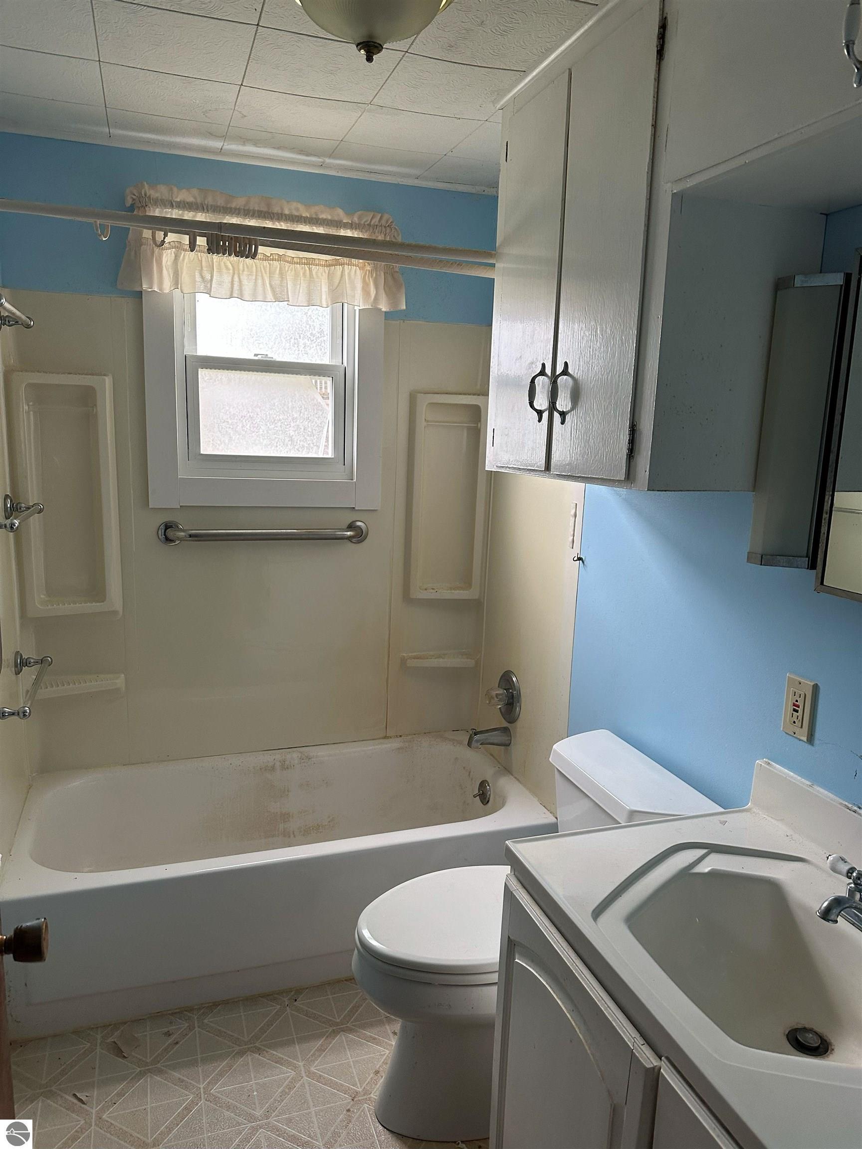 11782 E State Street, Fife Lake, MI 49633 — Photo 12
