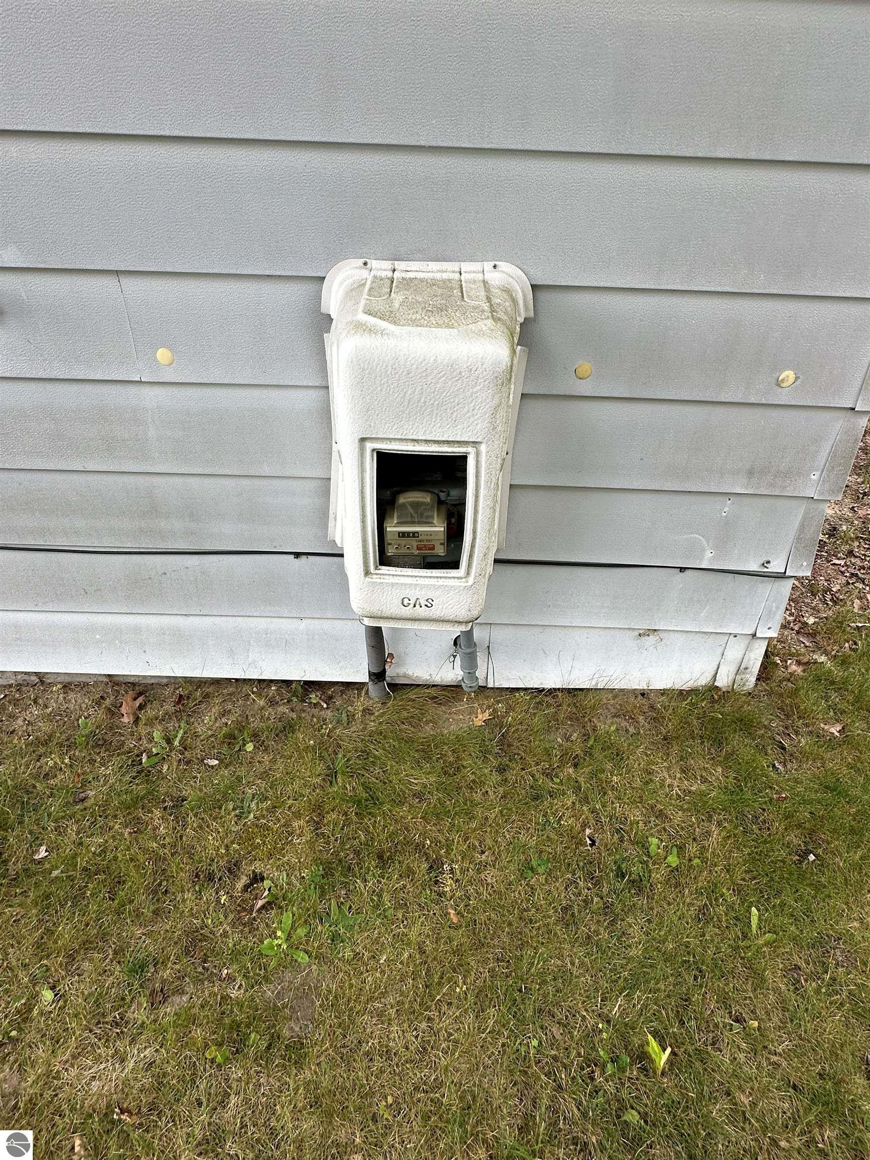 11782 E State Street, Fife Lake, MI 49633 — Photo 26