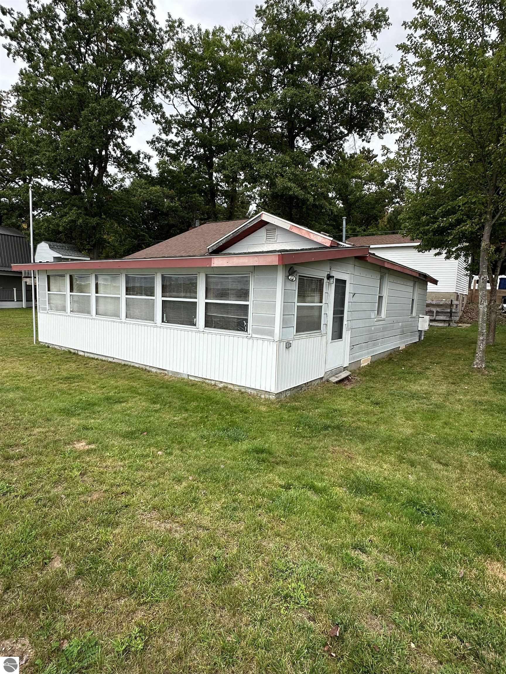 11782 E State Street, Fife Lake, MI 49633 — Photo 28