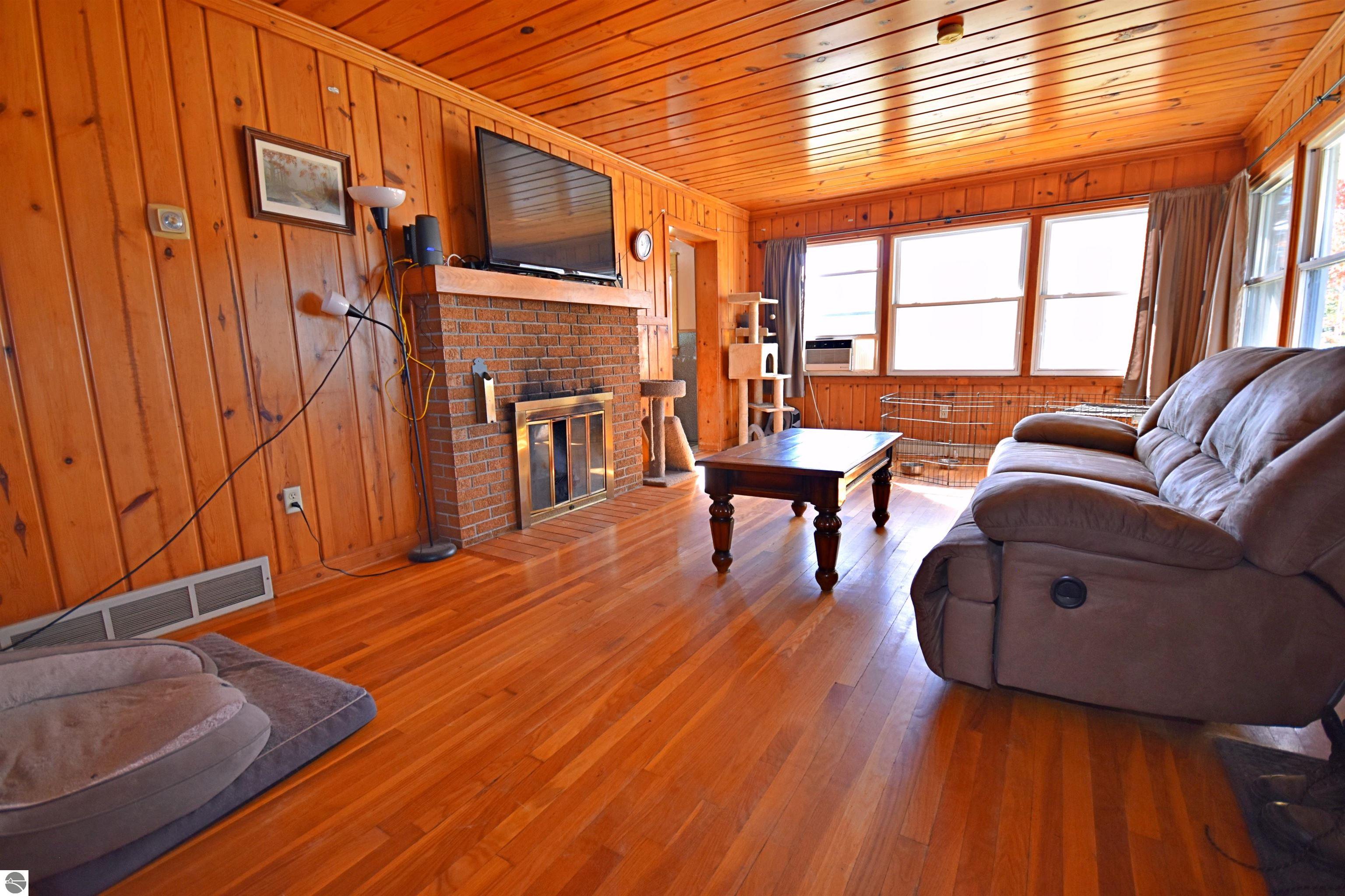 719 S Lakeshore Drive, Lake City, MI 49651 — Photo 28