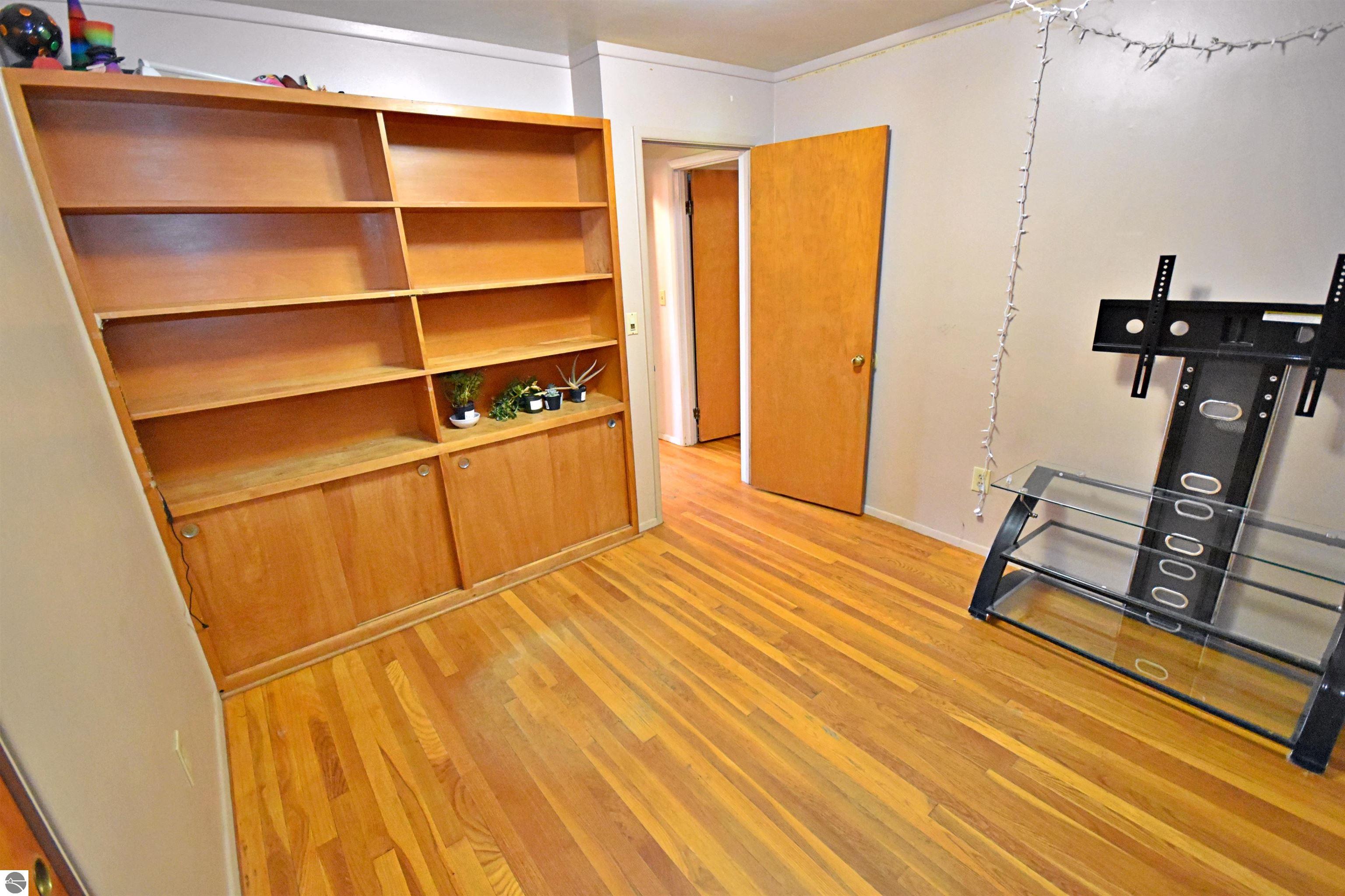 719 S Lakeshore Drive, Lake City, MI 49651 — Photo 30