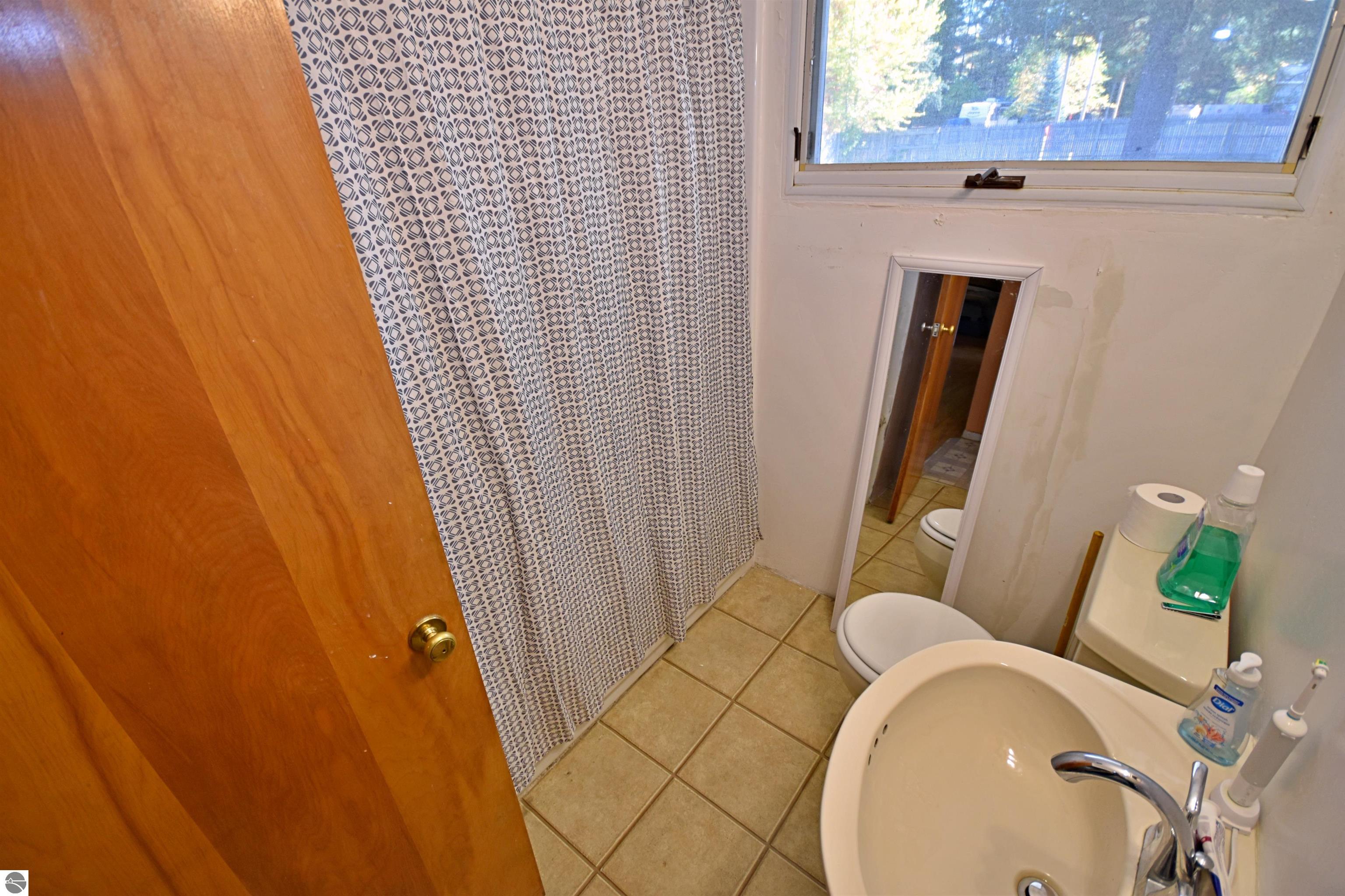 719 S Lakeshore Drive, Lake City, MI 49651 — Photo 34