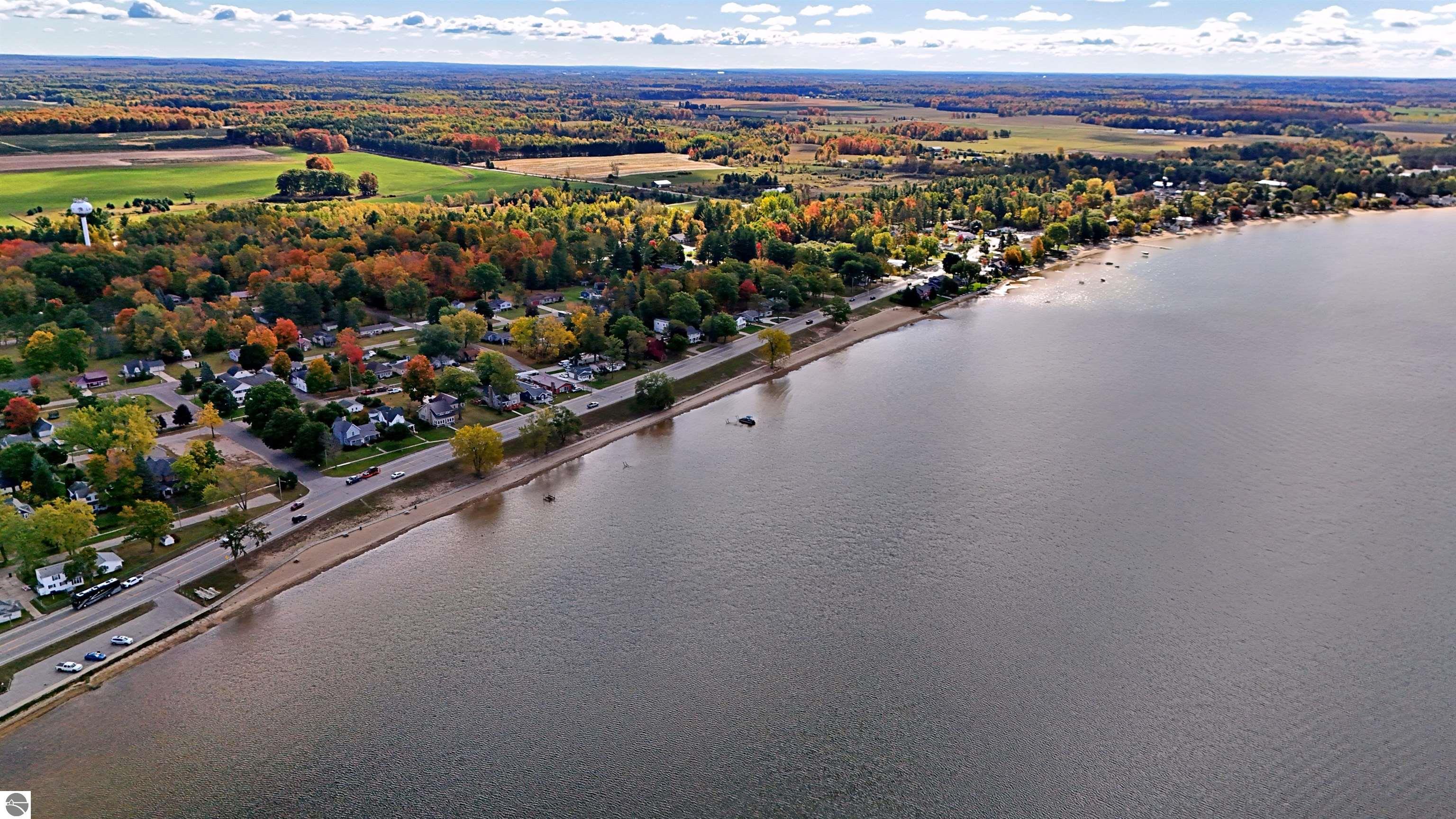 719 S Lakeshore Drive, Lake City, MI 49651 — Photo 57