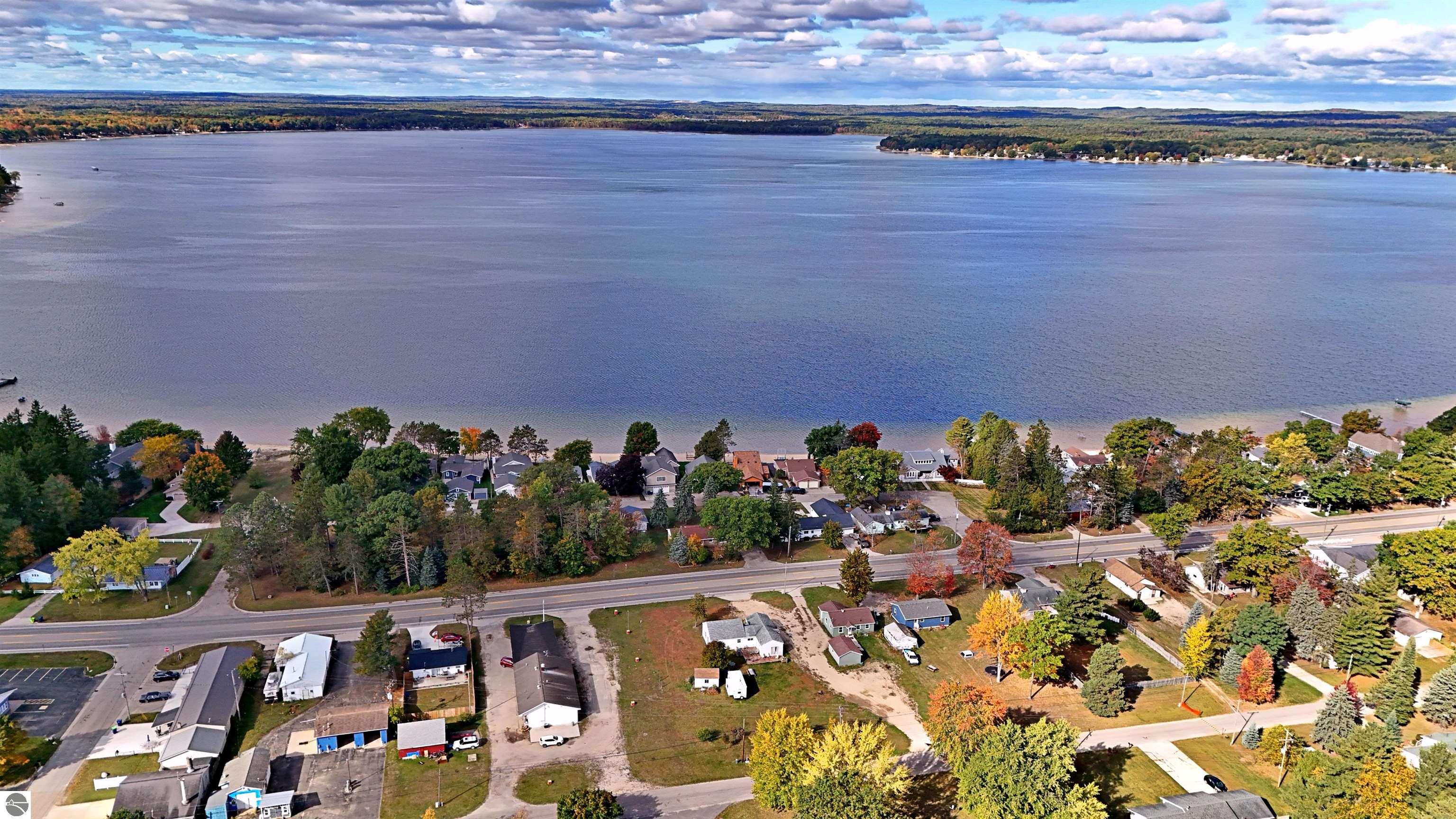 719 S Lakeshore Drive, Lake City, MI 49651 — Photo 64
