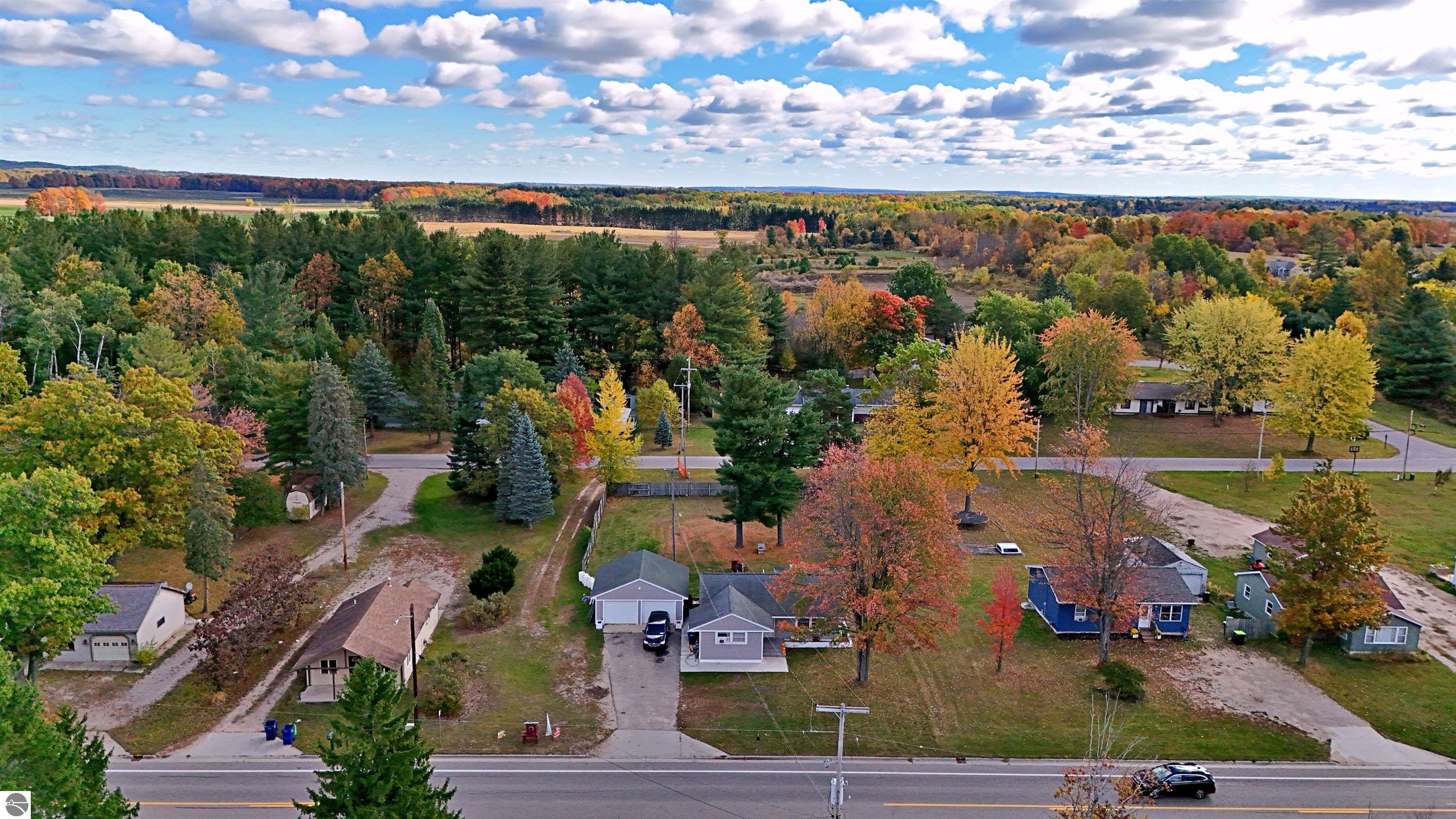 719 S Lakeshore Drive, Lake City, MI 49651 — Photo 73