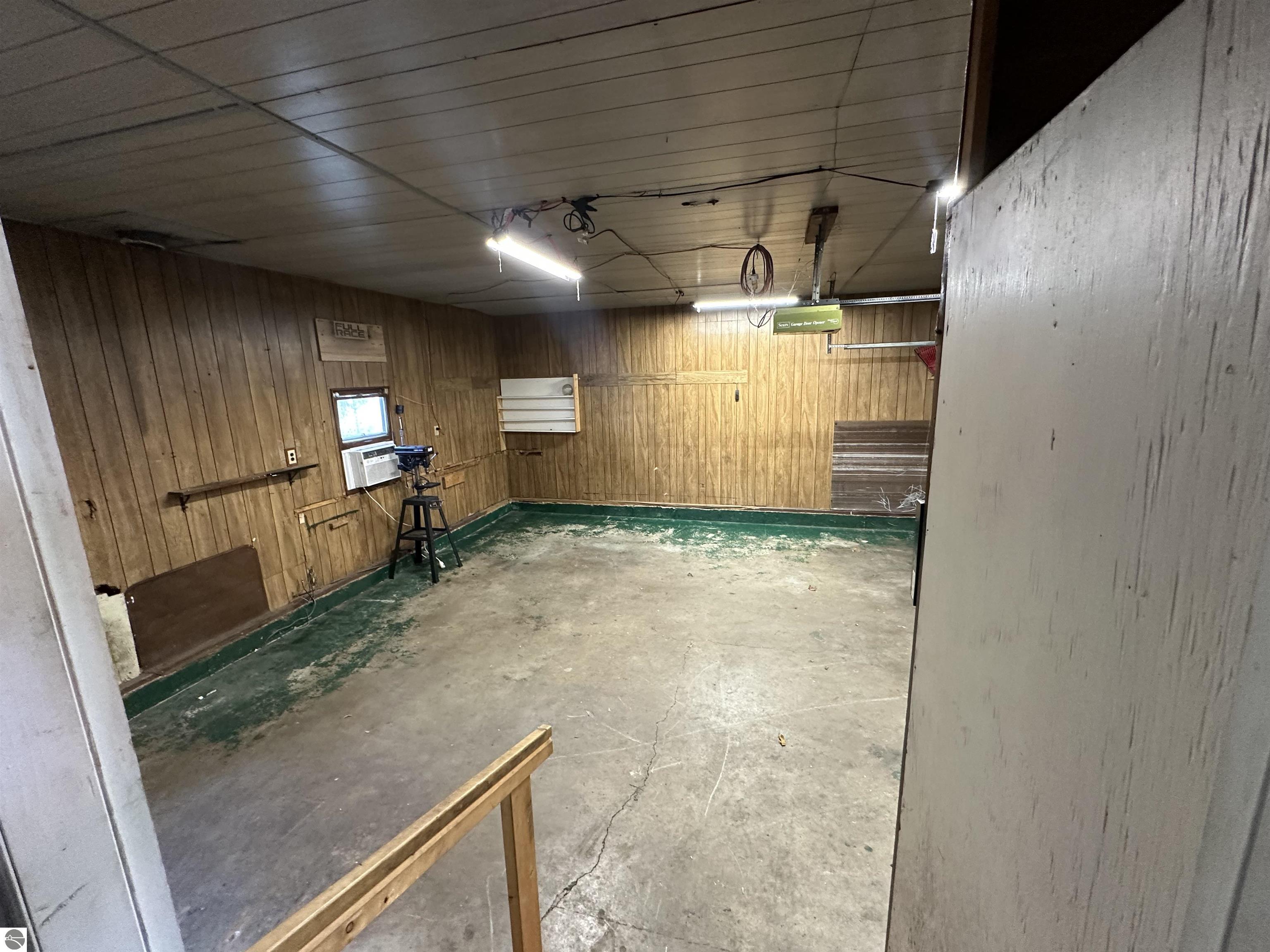 319 Forest Avenue, Clare, MI 48617 — Photo 20