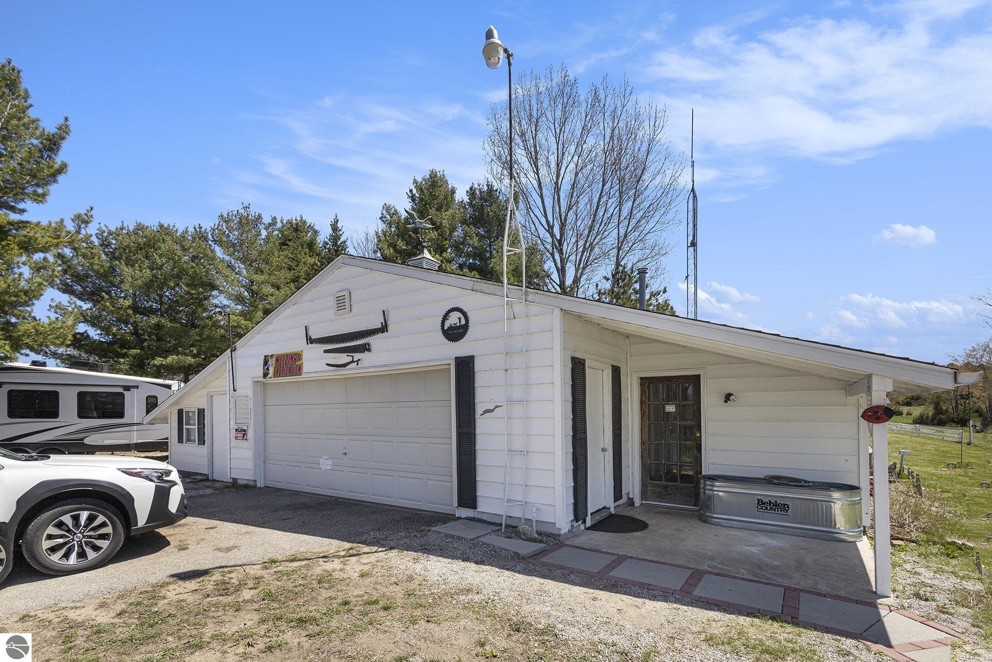 Click to enlarge photo