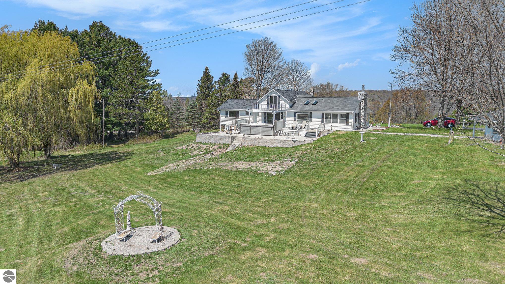 Click to enlarge photo