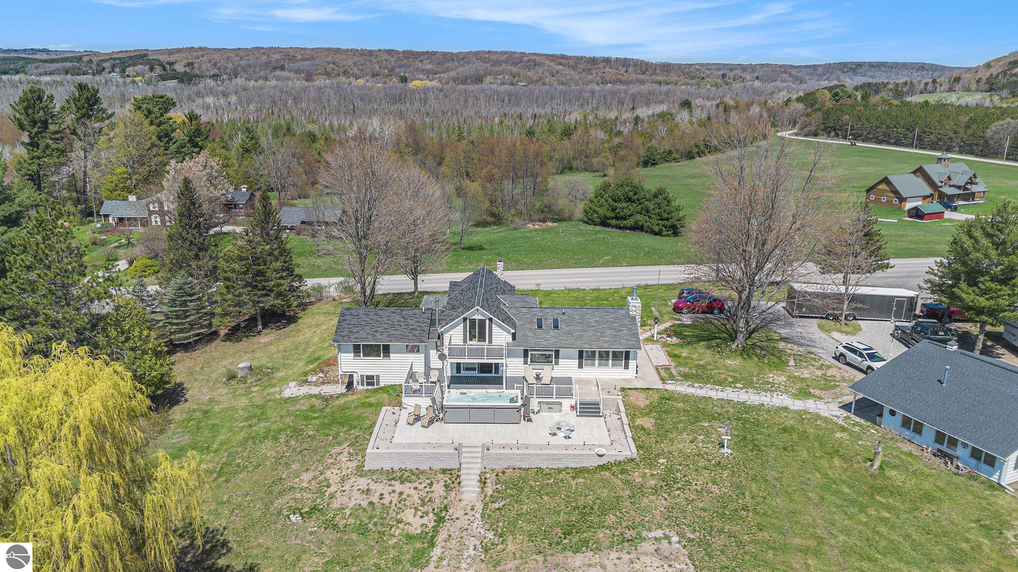 Click to enlarge photo