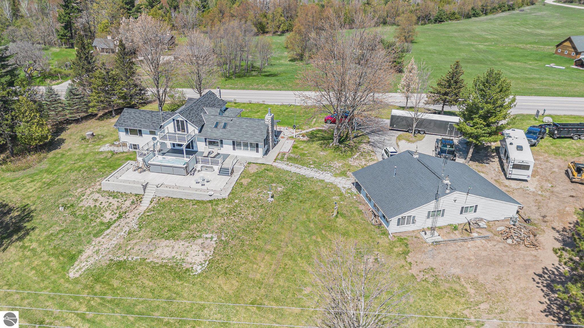 Click to enlarge photo