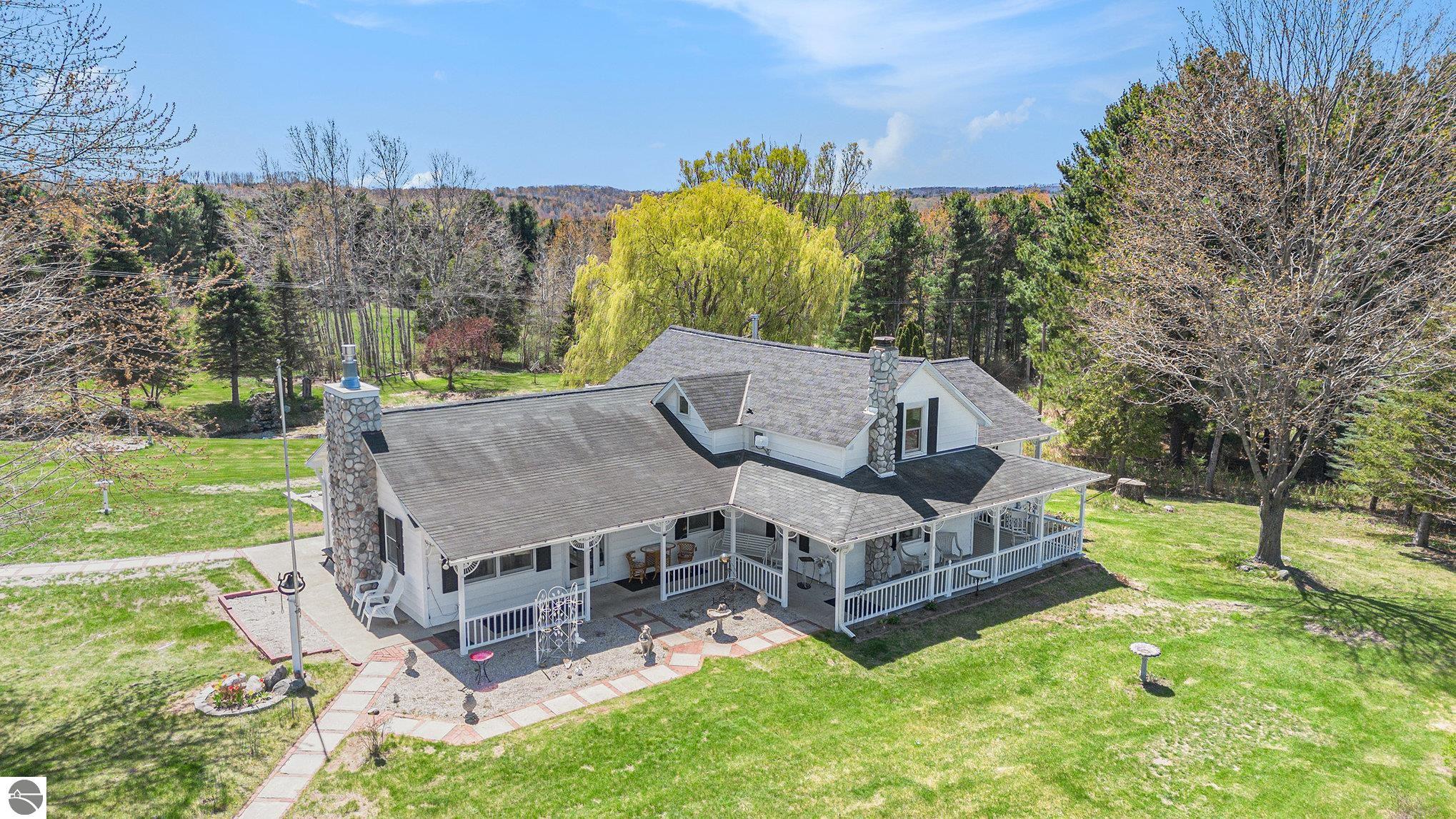 Click to enlarge photo