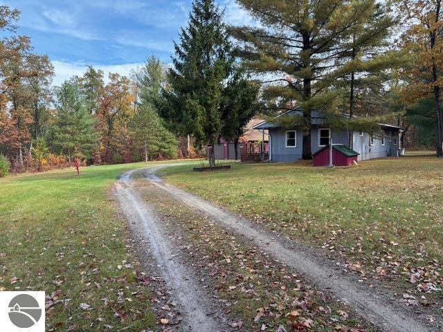 6122 Sabin Street, Hale, MI 48739 — Photo 2