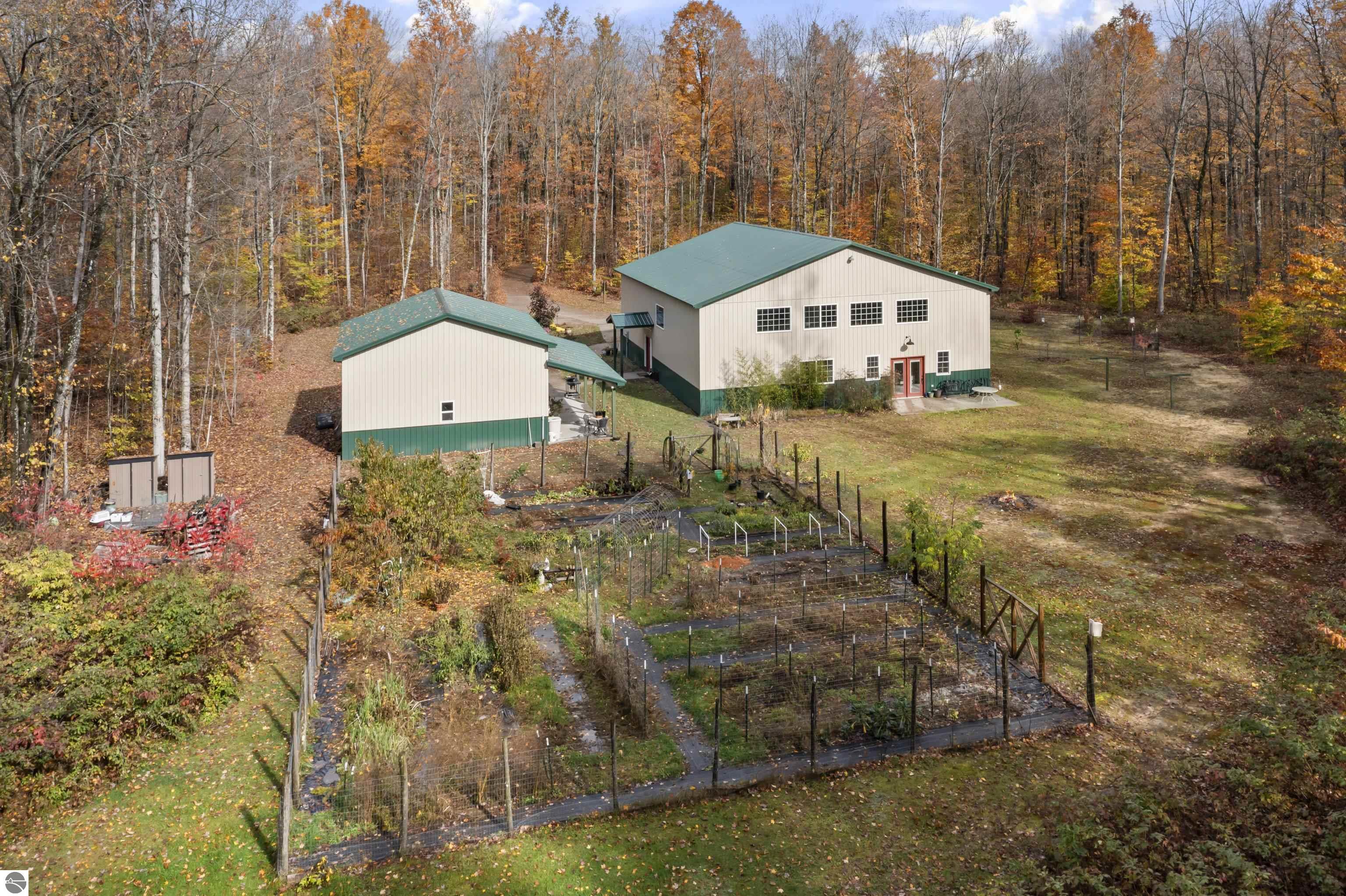 2438 Northwoods Drive, Benzonia, MI 49616 — Photo 4