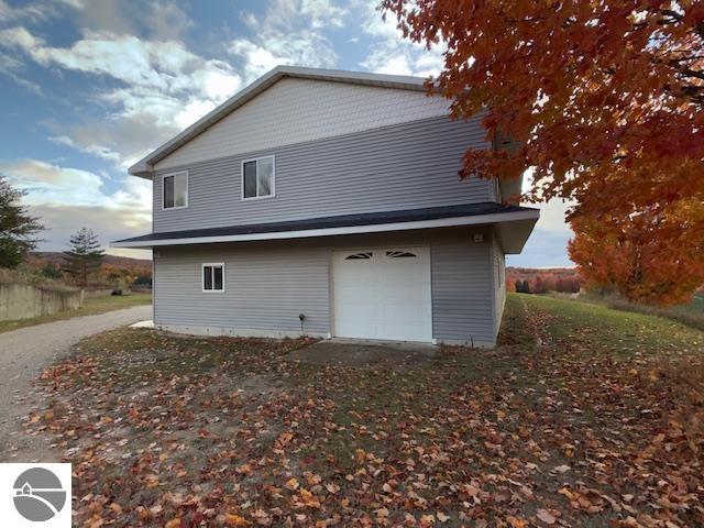 4166 N 15 Road, Mesick, MI 49668 — Photo 3