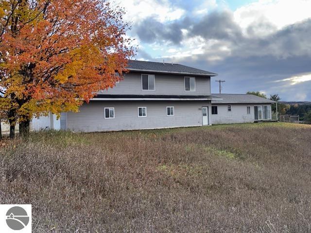 4166 N 15 Road, Mesick, MI 49668 — Photo 6