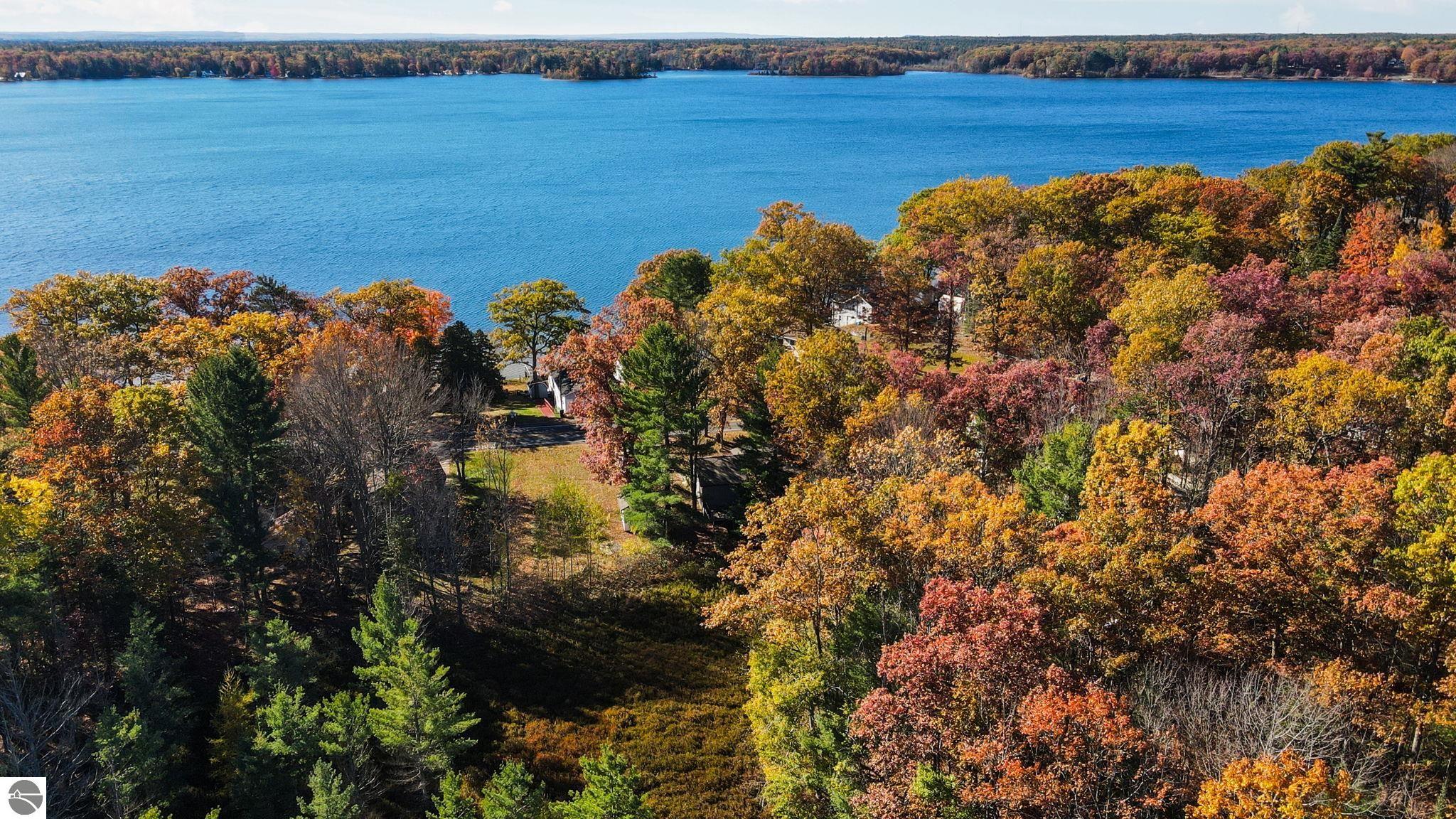 11739 E State Street, Fife Lake, MI 49633 — Photo 3