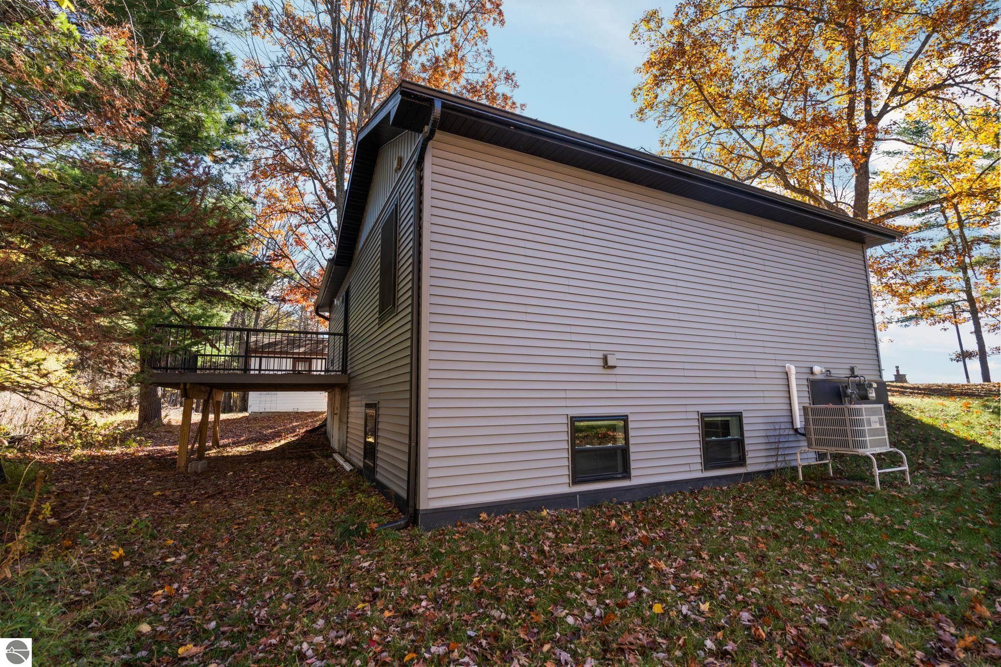 11739 E State Street, Fife Lake, MI 49633 — Photo 26