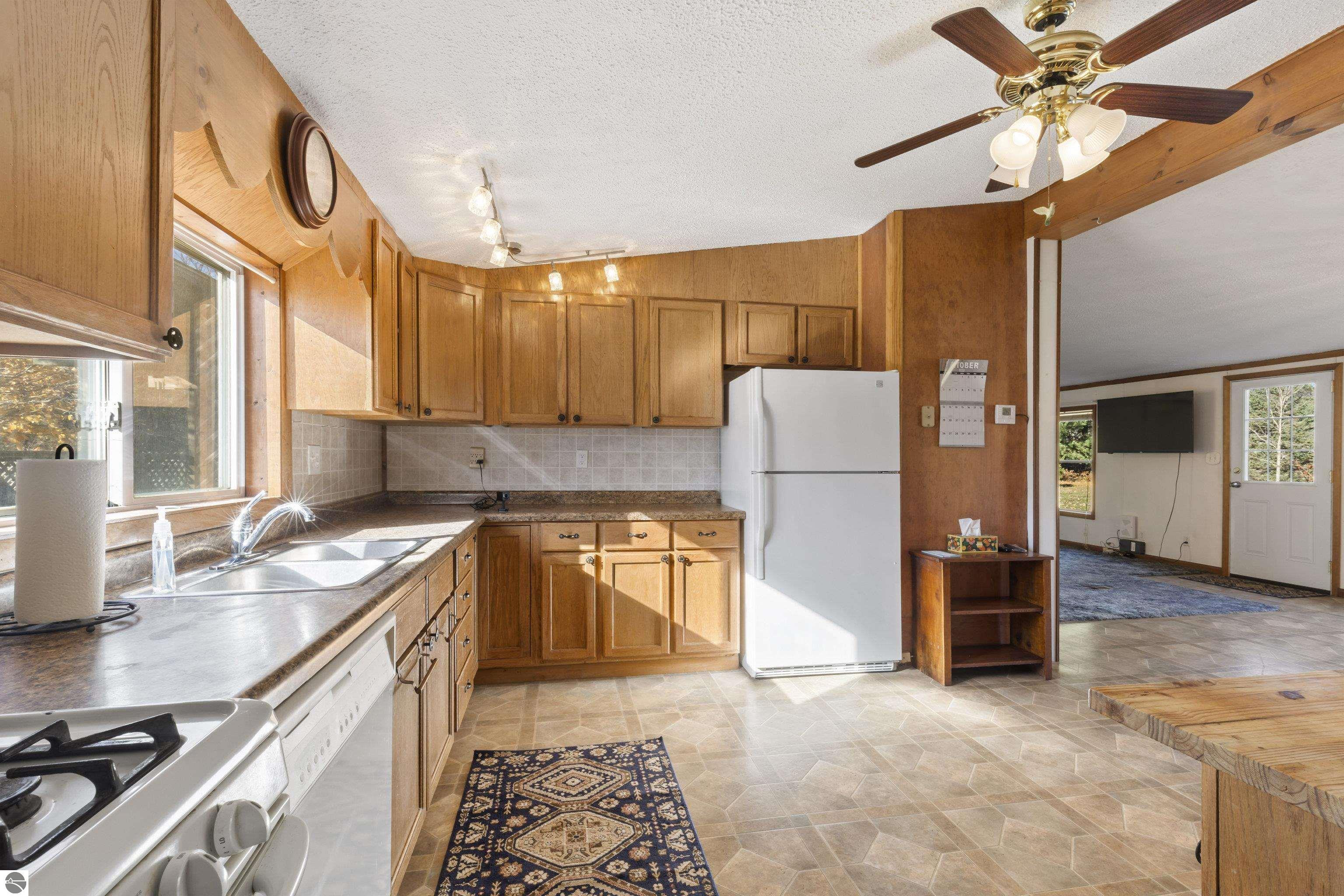 17651 Vondra, Thompsonville, MI 49683 — Photo 20