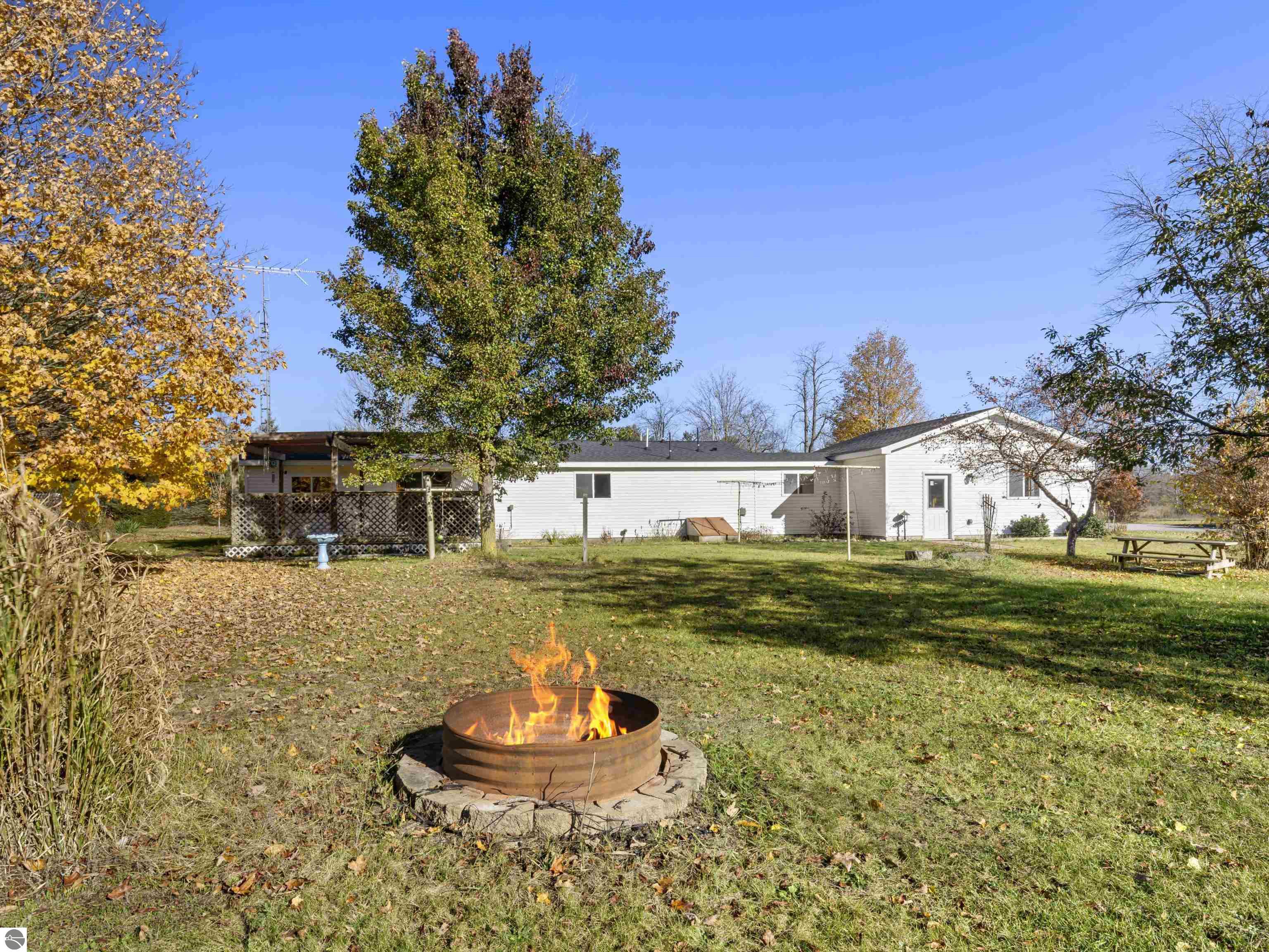 17651 Vondra, Thompsonville, MI 49683 — Photo 3