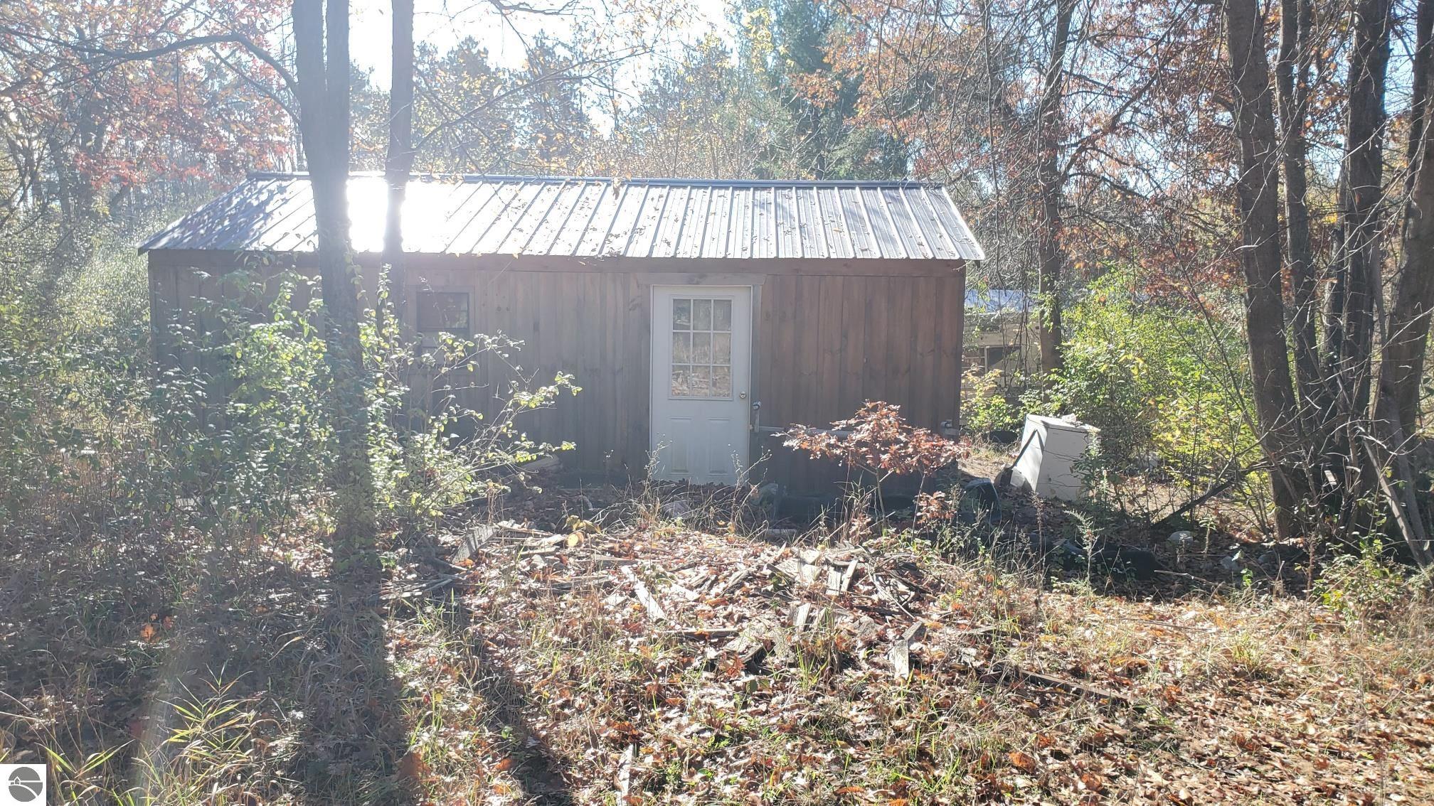 7724 W Millbrook Road, Blanchard, MI 49310 — Photo 3