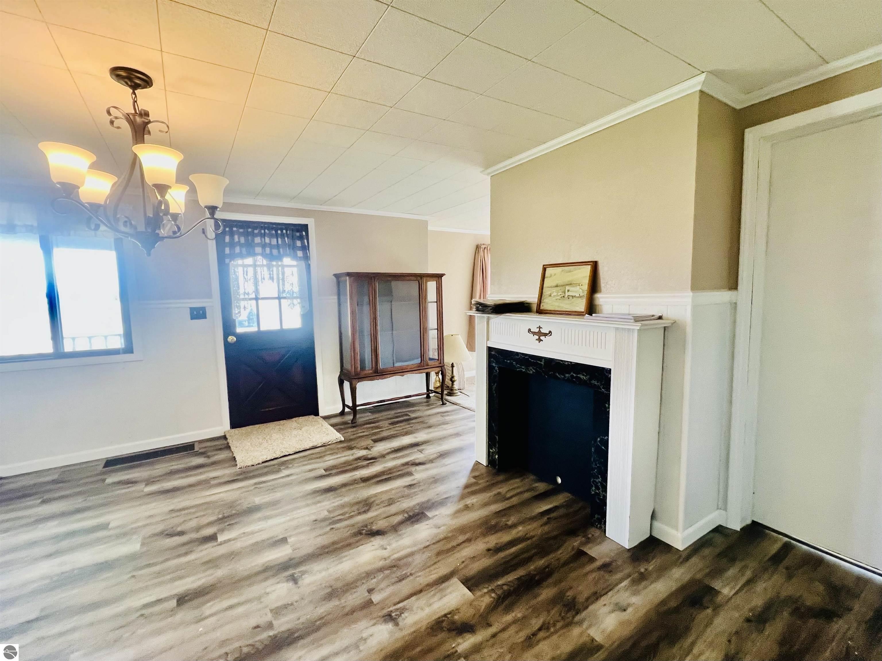 889 N Ferris Road, Sumner, MI 48889 — Photo 12