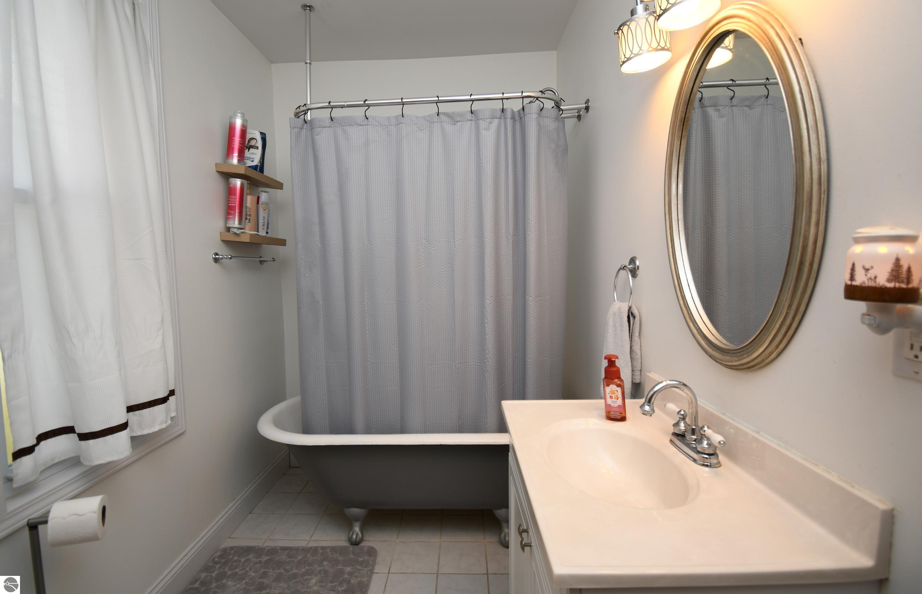 608 E State Street, East Tawas, MI 48730 — Photo 12