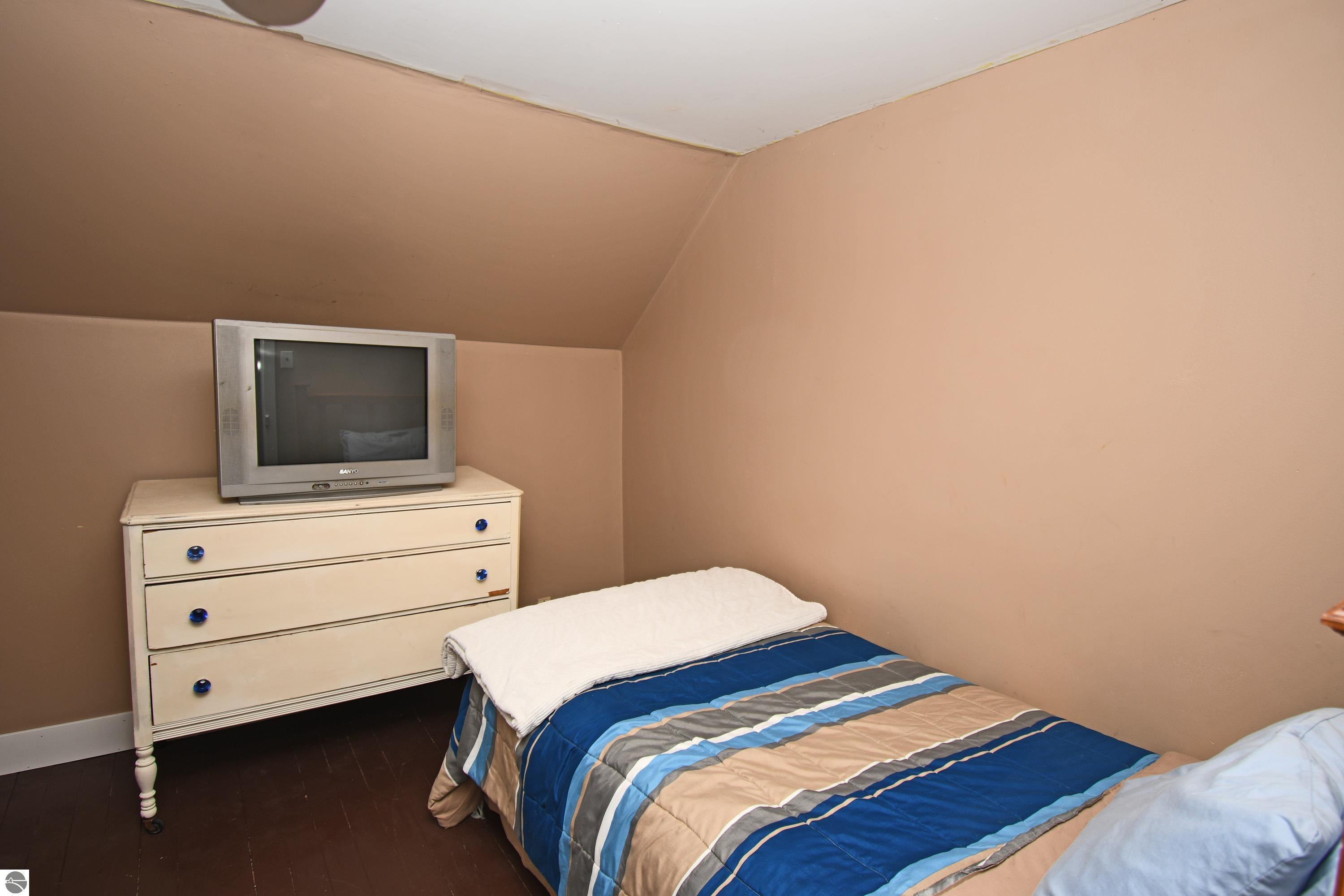 608 E State Street, East Tawas, MI 48730 — Photo 16