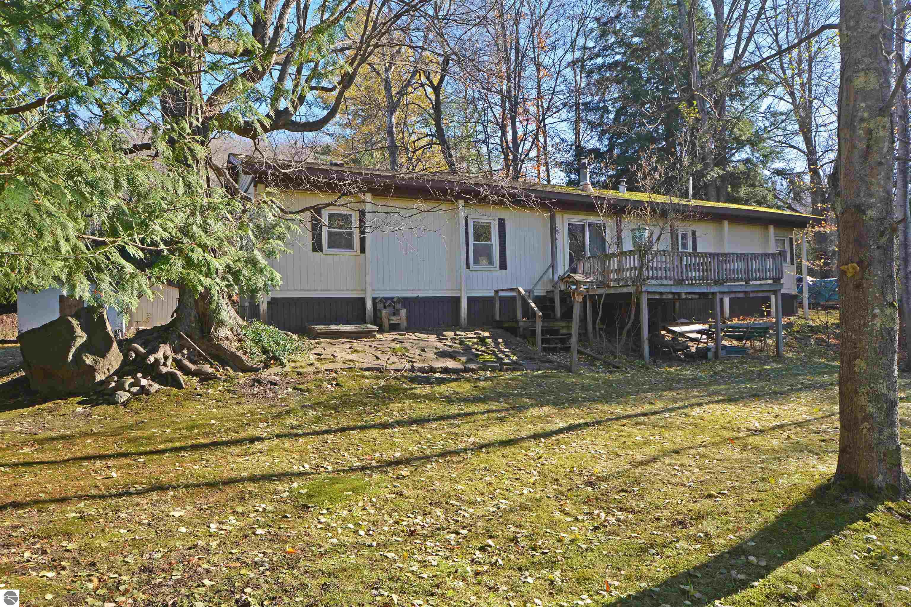 13477 Jean Lane, Beulah, MI 49617 — Photo 2