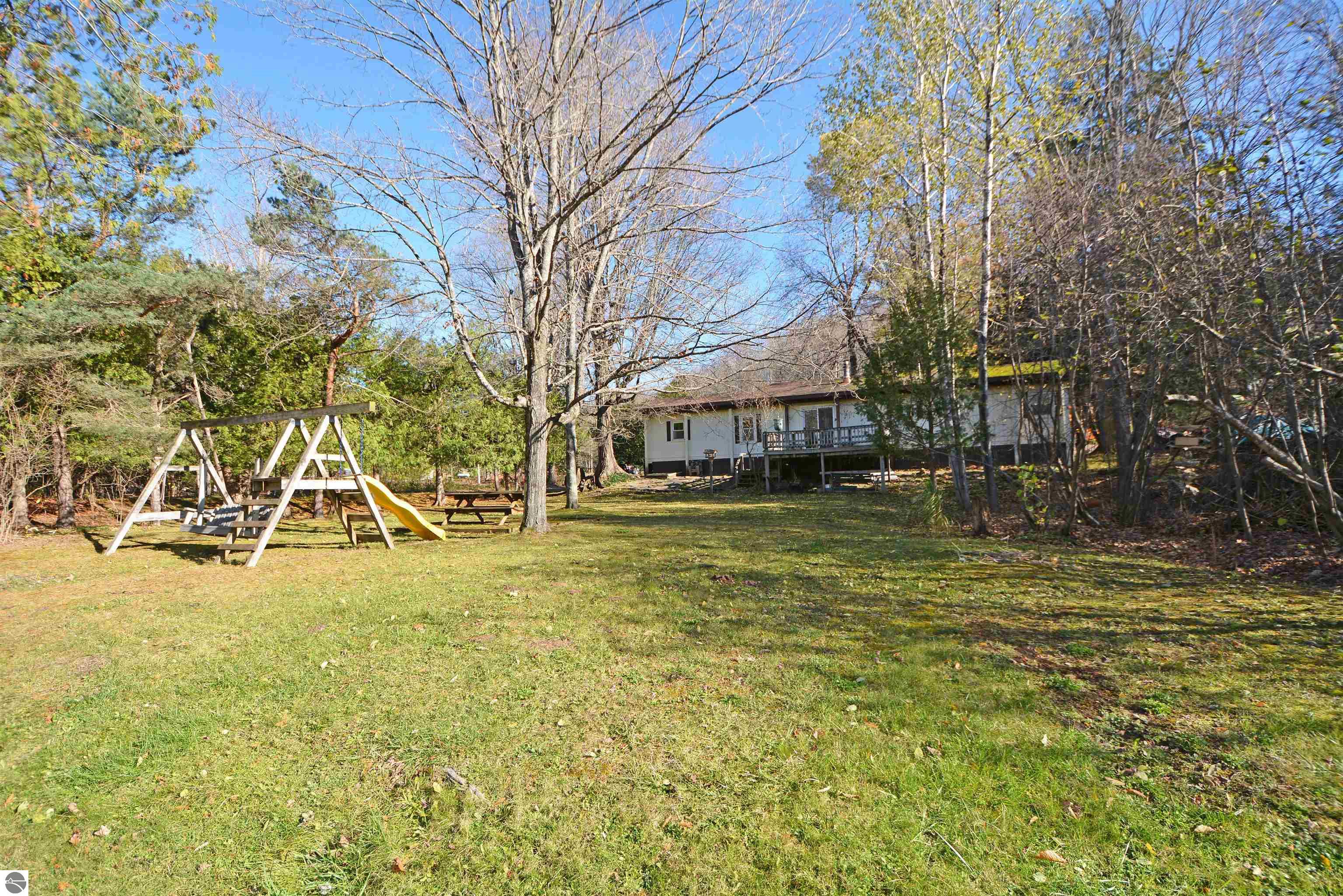 13477 Jean Lane, Beulah, MI 49617 — Photo 25