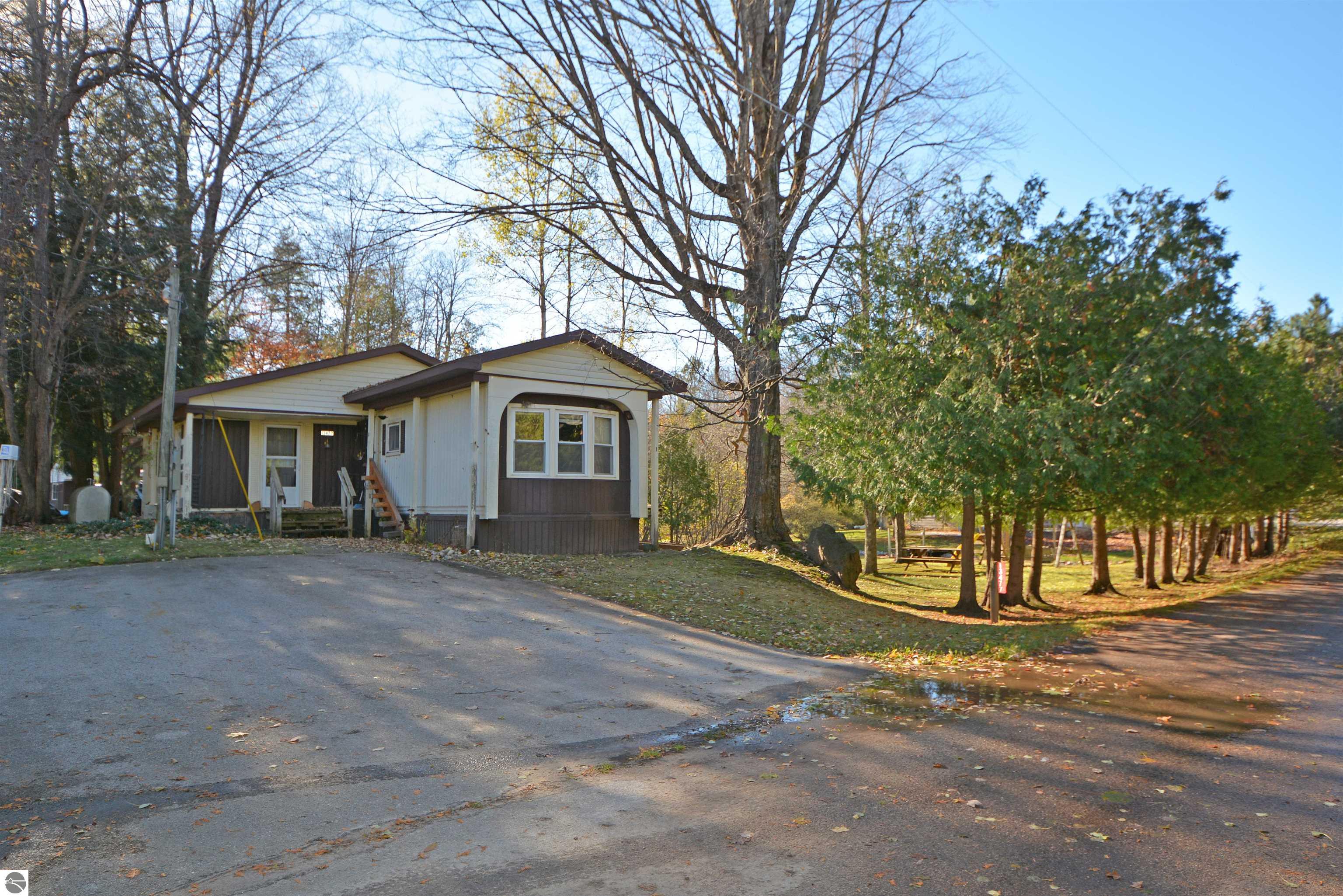 13477 Jean Lane, Beulah, MI 49617 — Photo 26