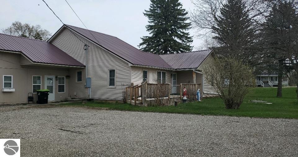 4975 E Clarabella Road, Clare, MI 48617 — front exterior